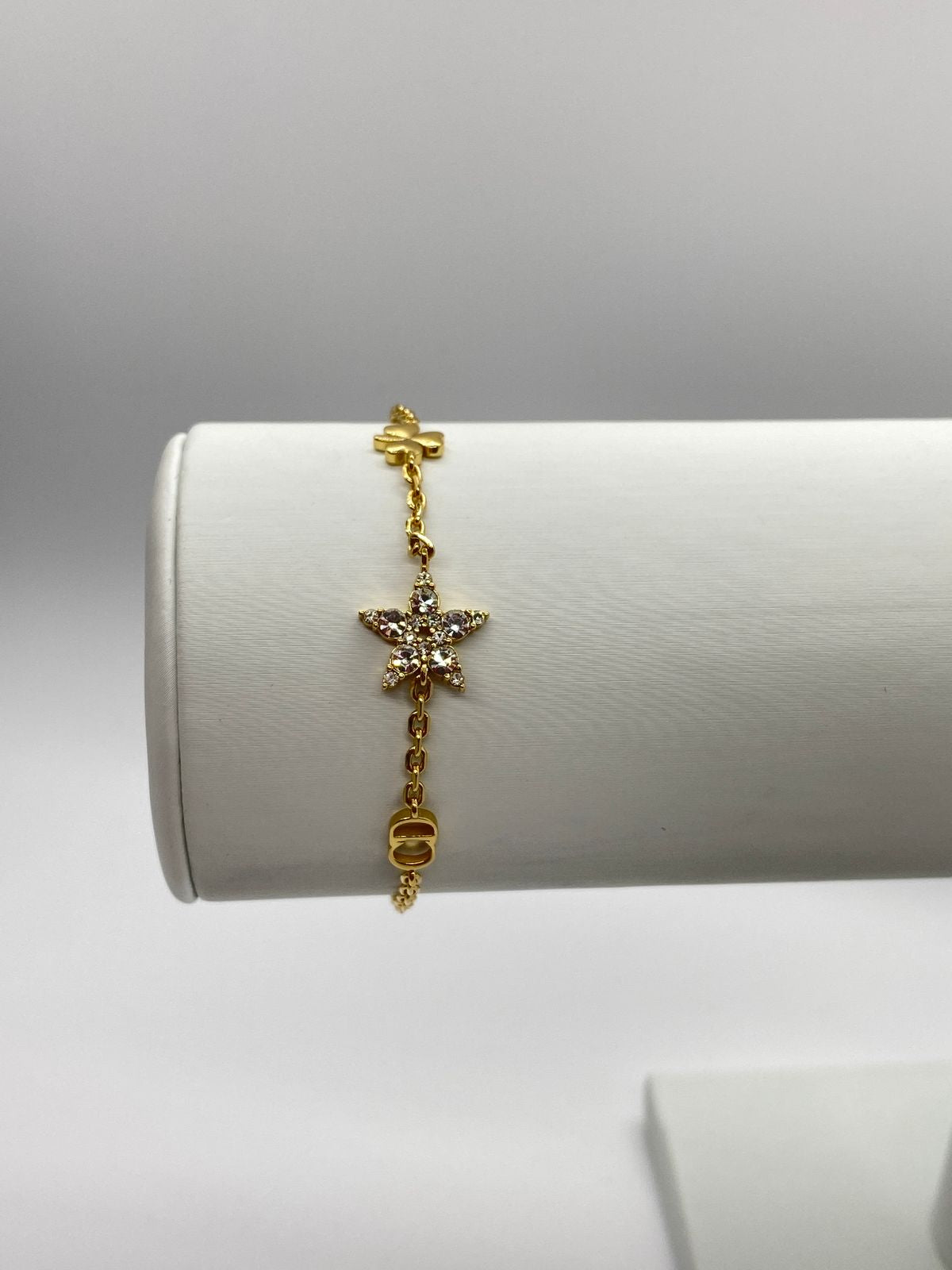 CHRISTIAN DIOR CD Gold Tone Rhinestone Star Bracelet - Pre owned