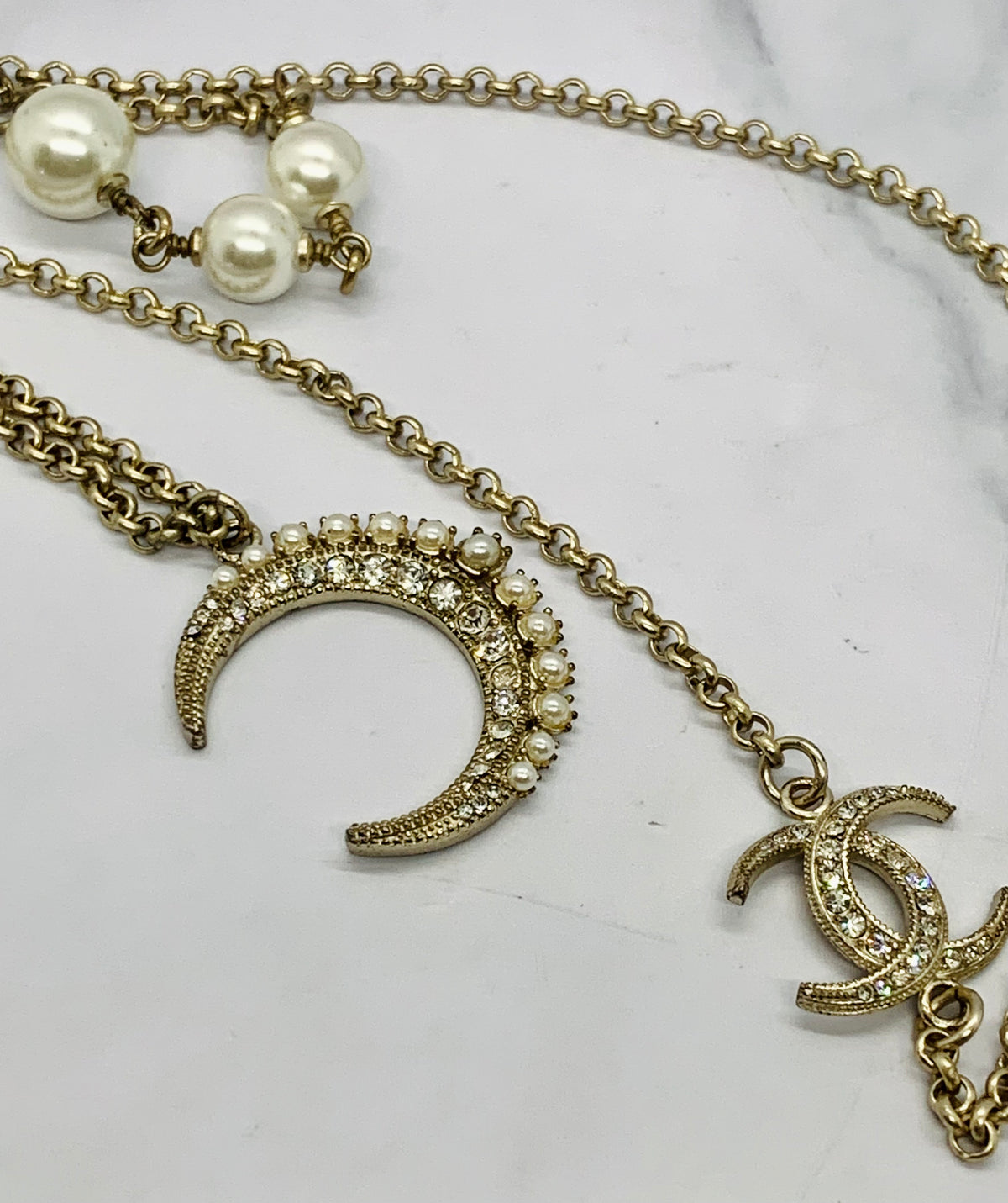 CHANEL CC 2014 Crescent Moon Necklace - Pre owned