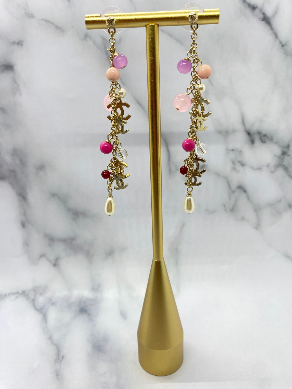 CHANEL CC Pink Pendant Earrings - Pre owned