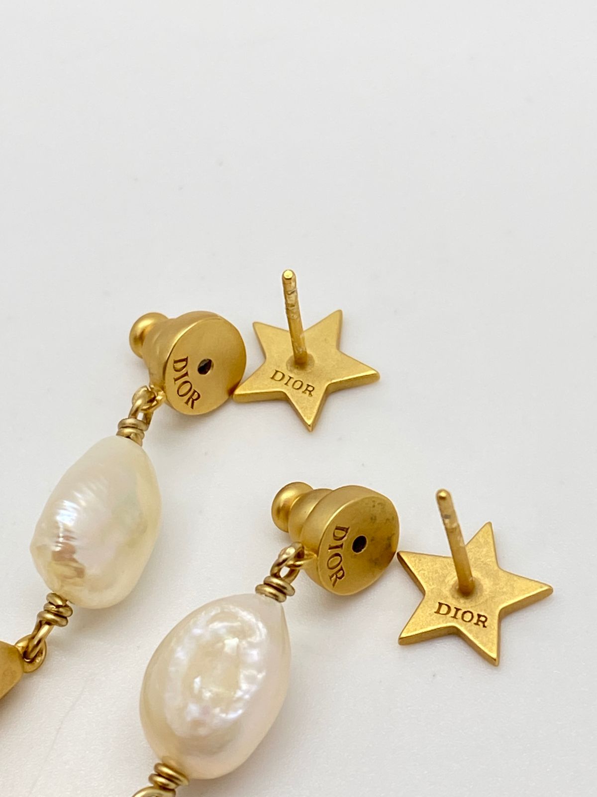 Auth CHRISTIAN DIOR Gold Coral & Fresh Water Pearl Earrings - Pre owned