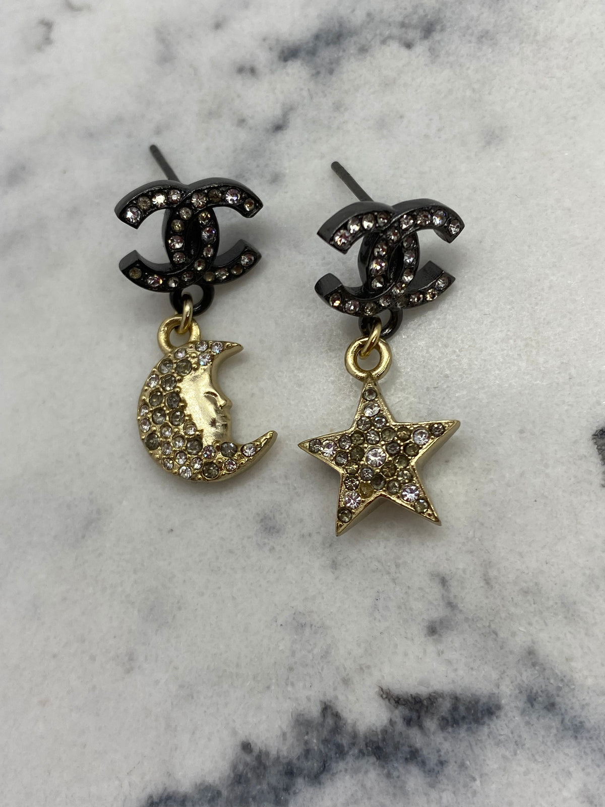 CHANEL CC Sun & Moon Earrings - Pre owned