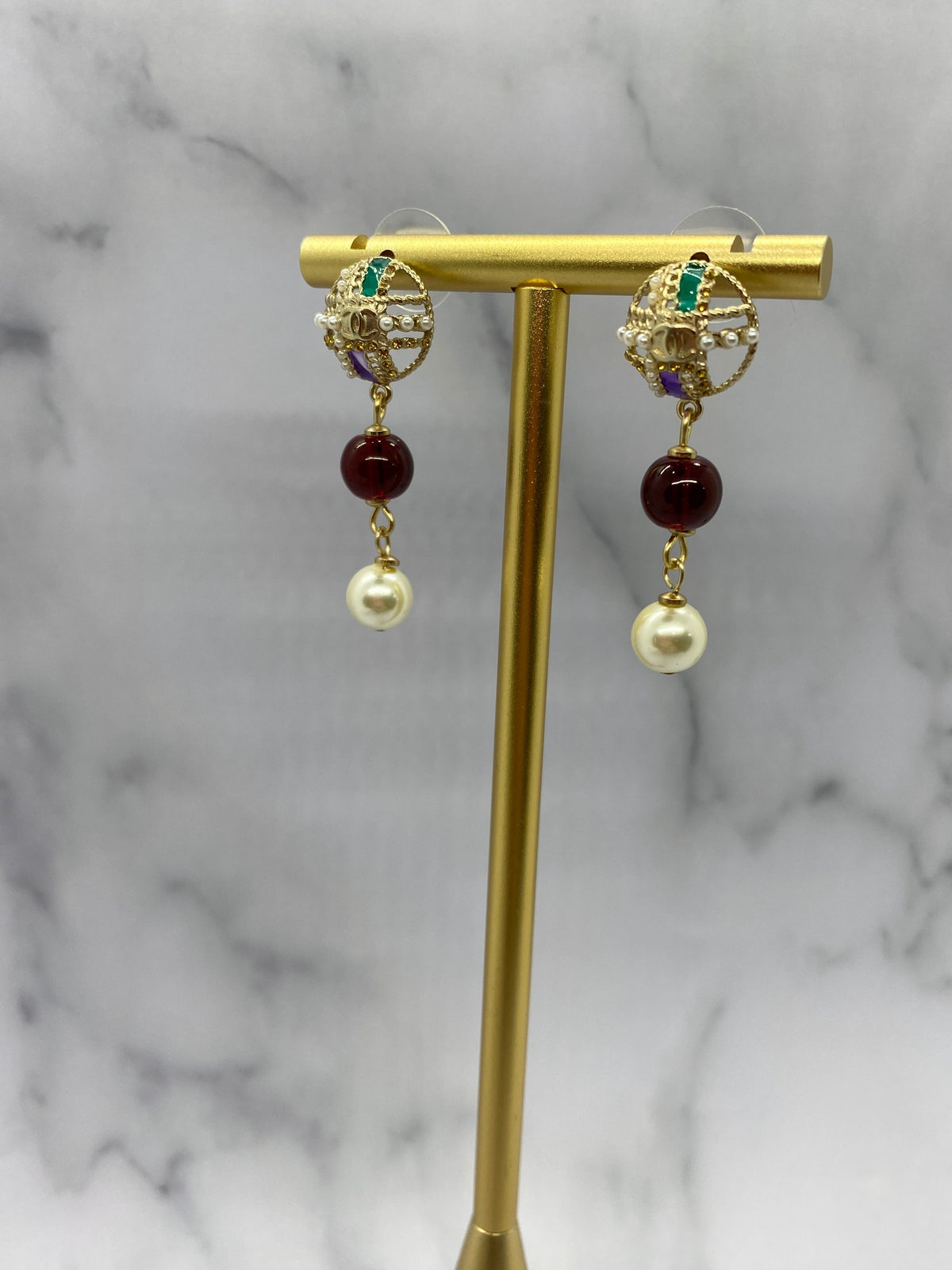 CHANEL CC Colorful Beaded Pendant Earrings - Pre owned