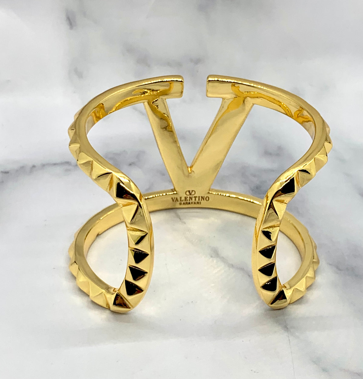 VALENTINO V Gold Rockstud Cuff Bracelet - Pre owned