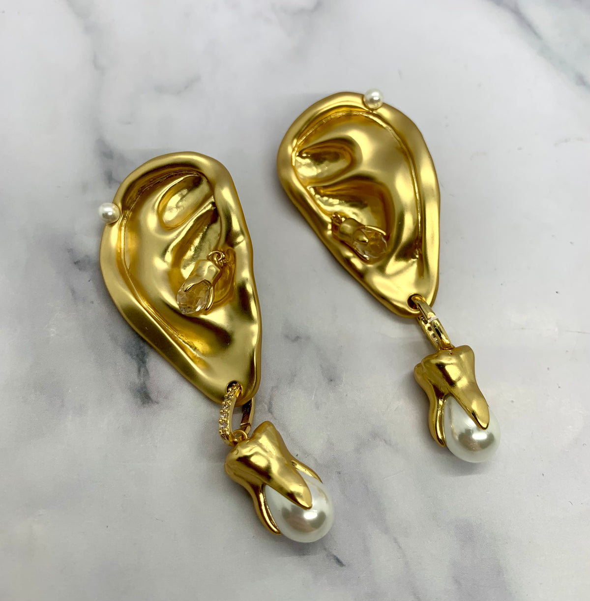 SCHIAPARELLI Statement Tooth & Ear Pendant Earrings - Pre owned
