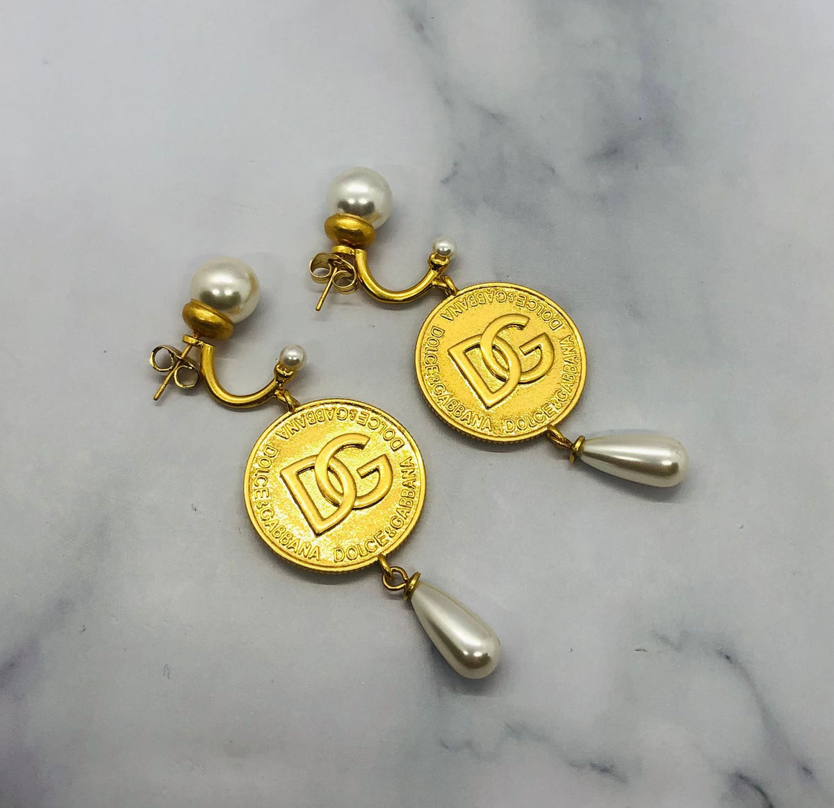 DOLCE & GABBANA D&G Coin Pendant Earrings - Pre owned