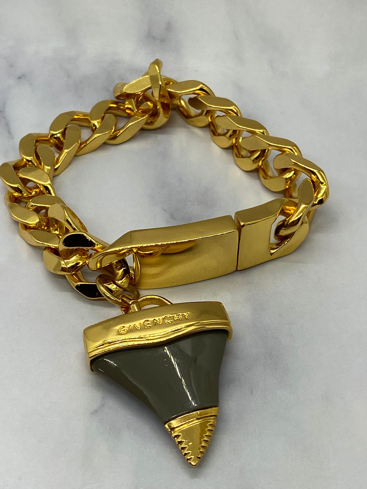 GIVENCHY Gold Tone Shark Tooth Bracelet - Pre owned