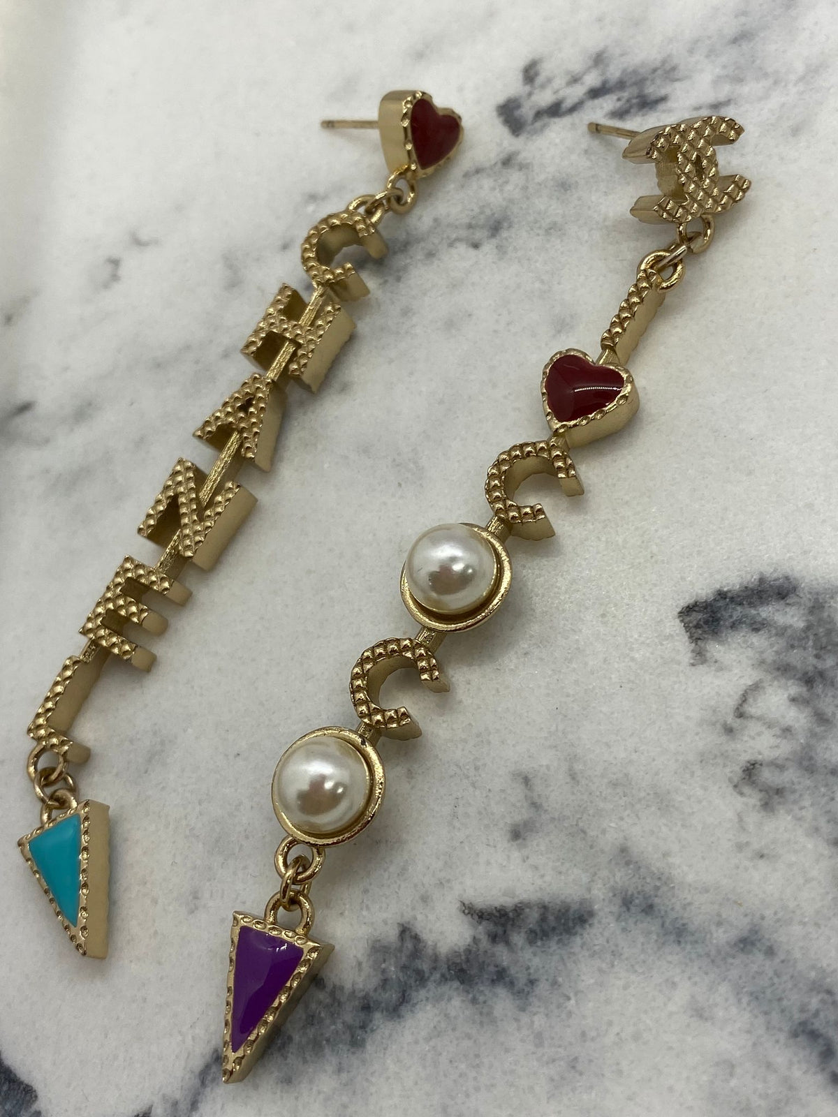 CHANEL 2017 Pendant Earrings - USED