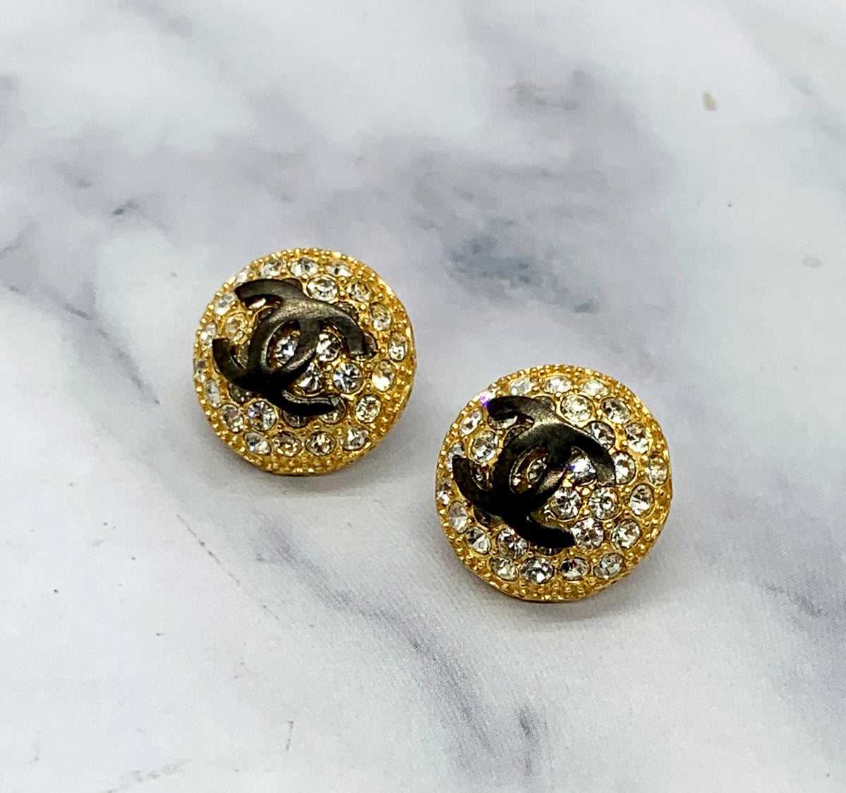 CHANEL CC Rhinestone Button Earrings - Pre owned