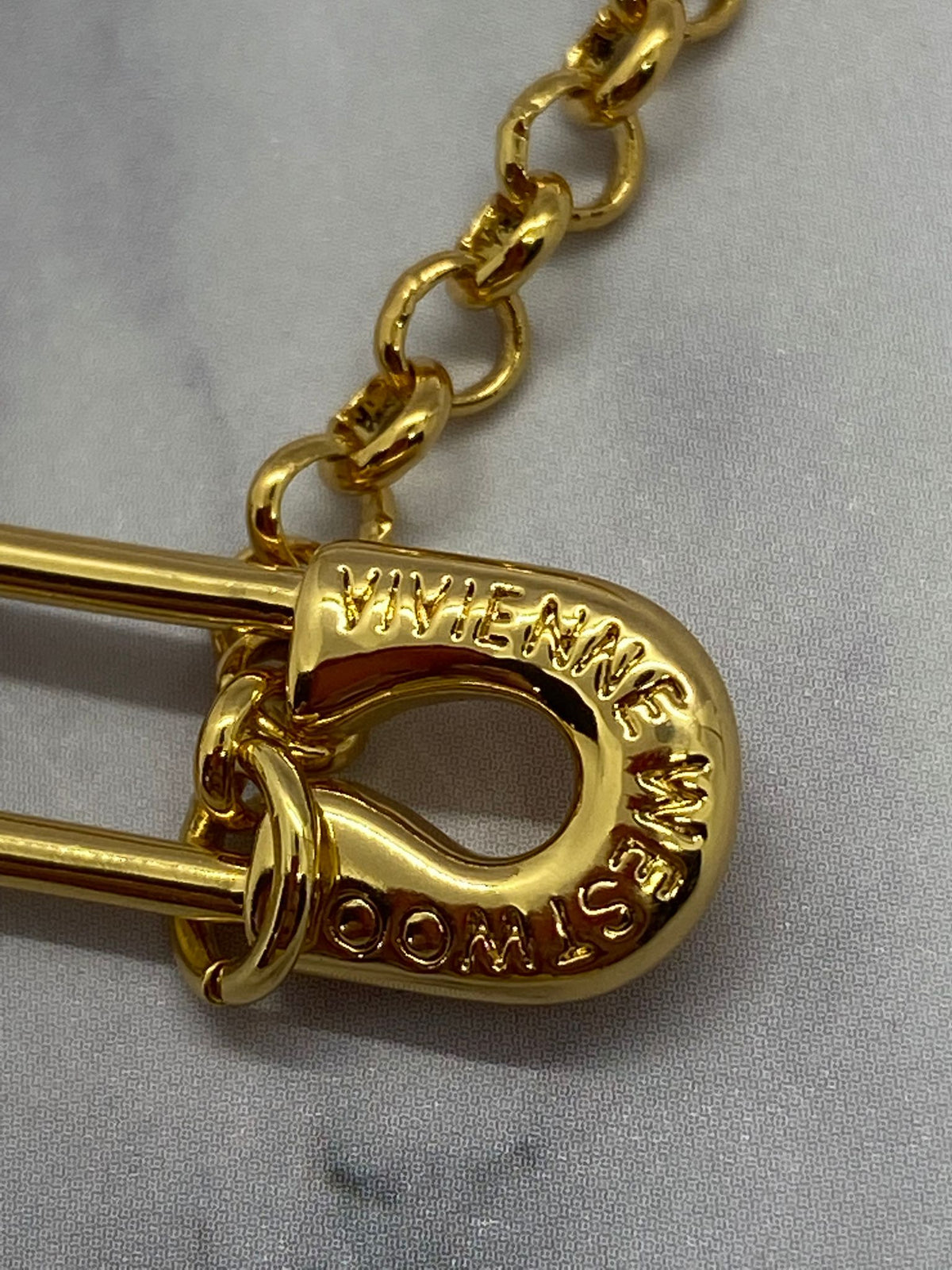 VIVIENNE WESTWOOD Gold Tone Safety Pin Charm Necklace - Pre owned