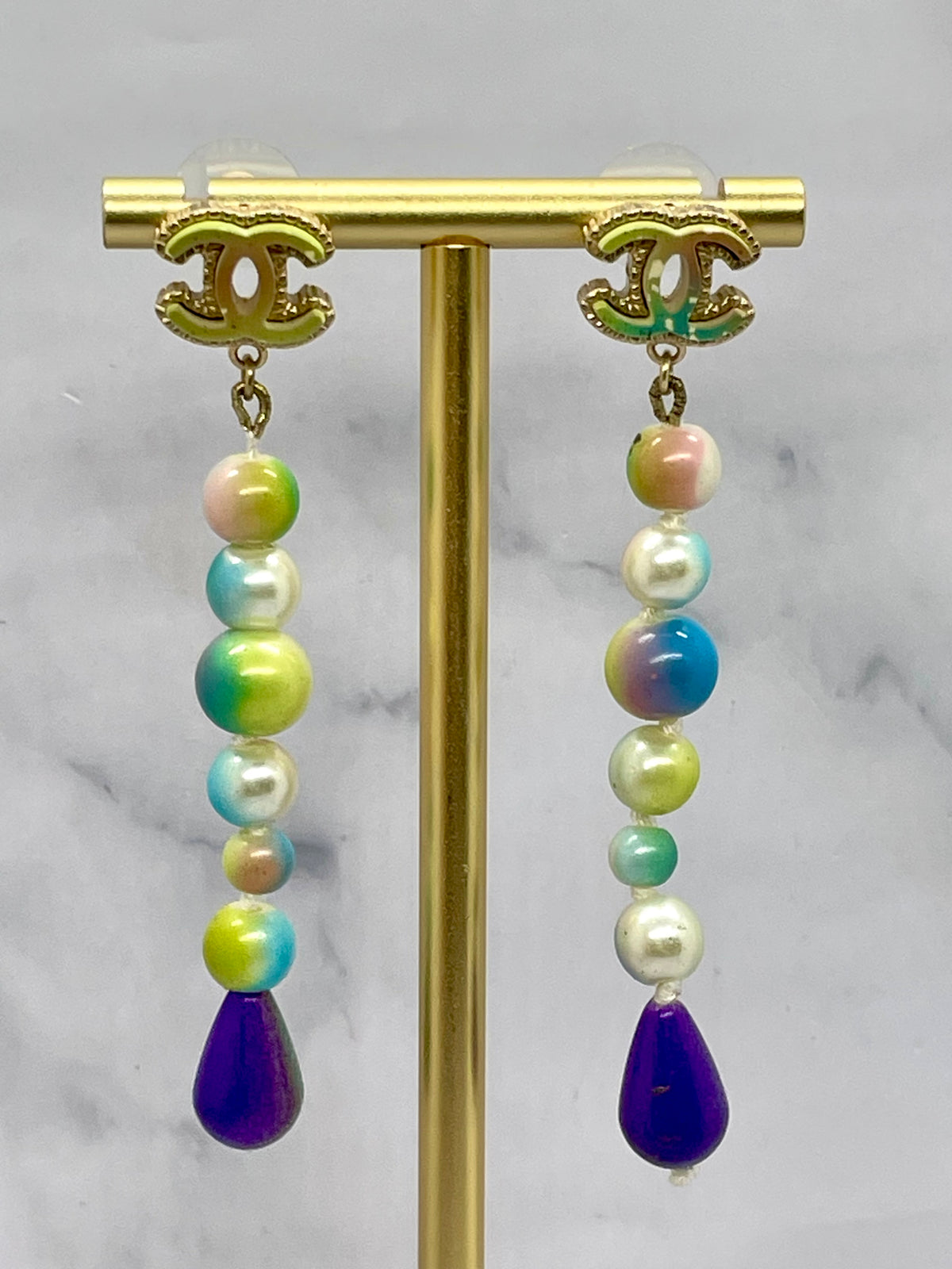 CHANEL CC 2017 Vintage Colorful Pearl Pendant Earrings - USED
