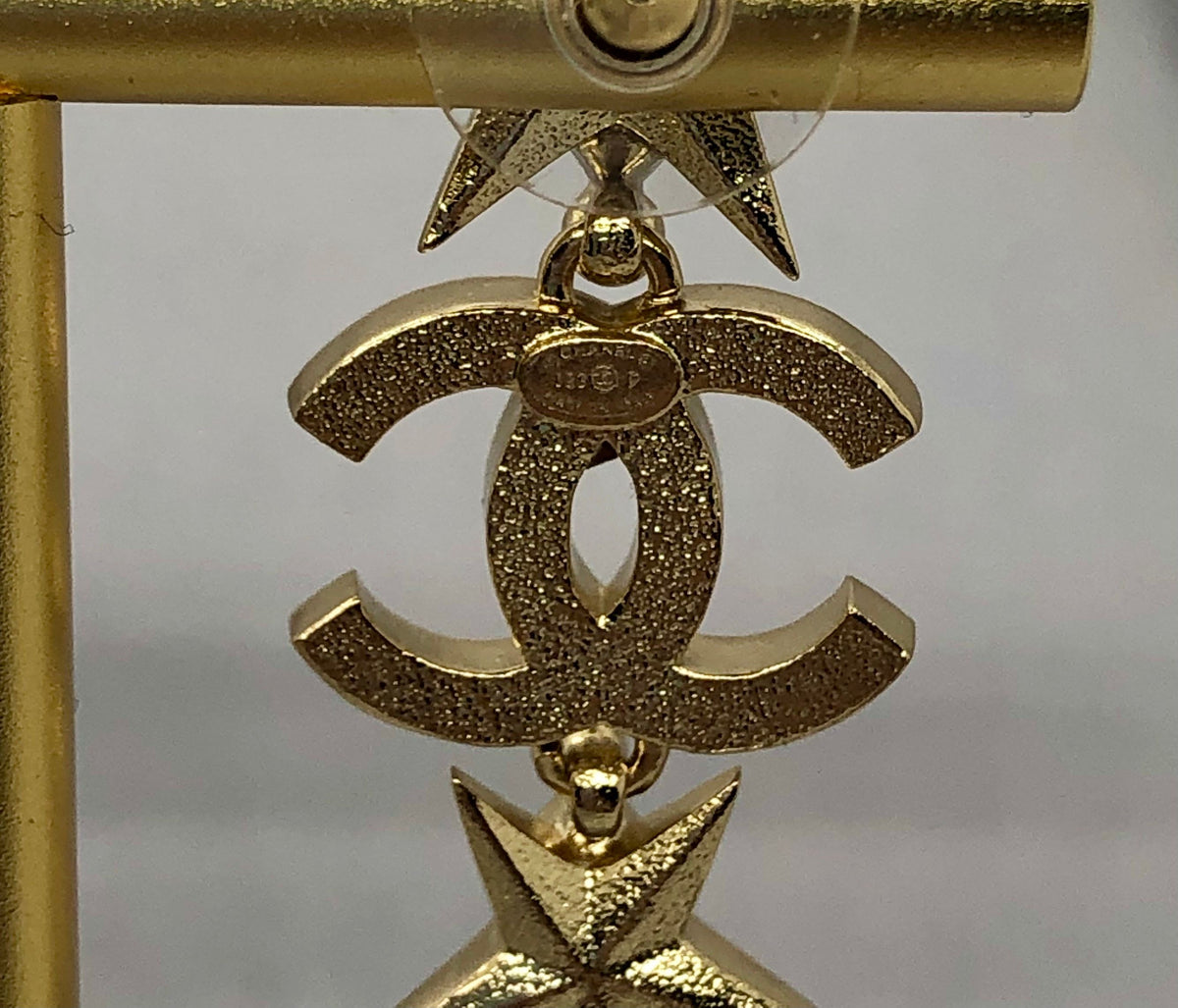 CHANEL CC Star Rhinestone Pendant Earrings - USED