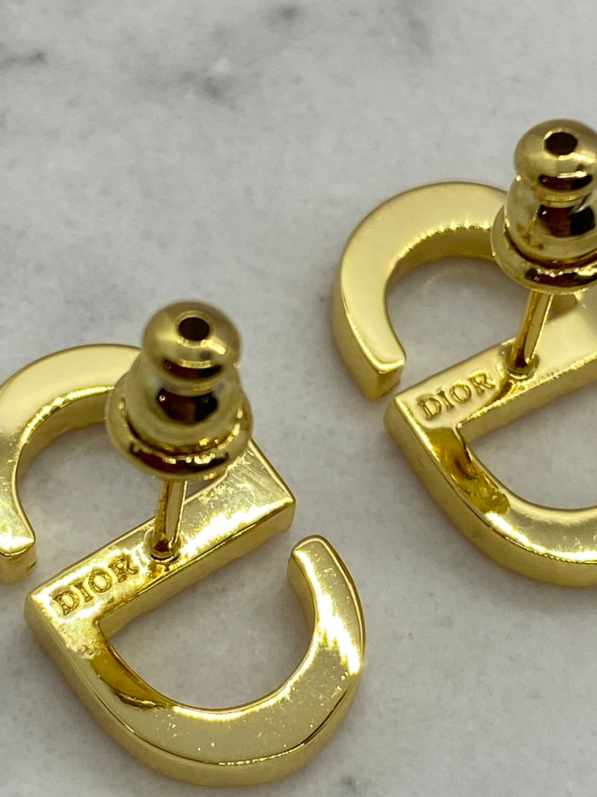 CHRISTIAN DIOR CD Gold & Pink Rhinestone Small Earrings - Preowned