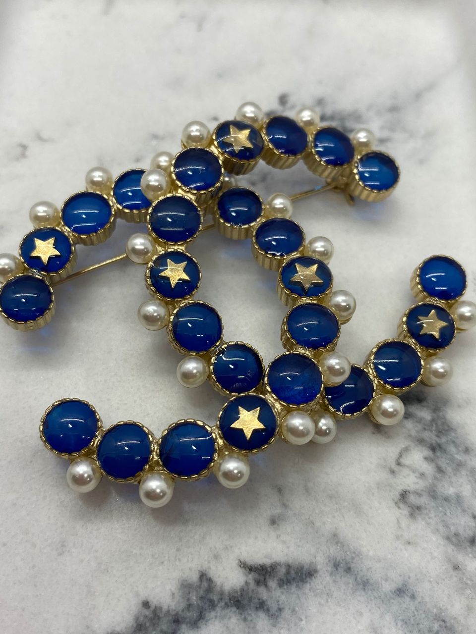 CHANEL CC Blue Pearl Trim Brooch Pin - USED
