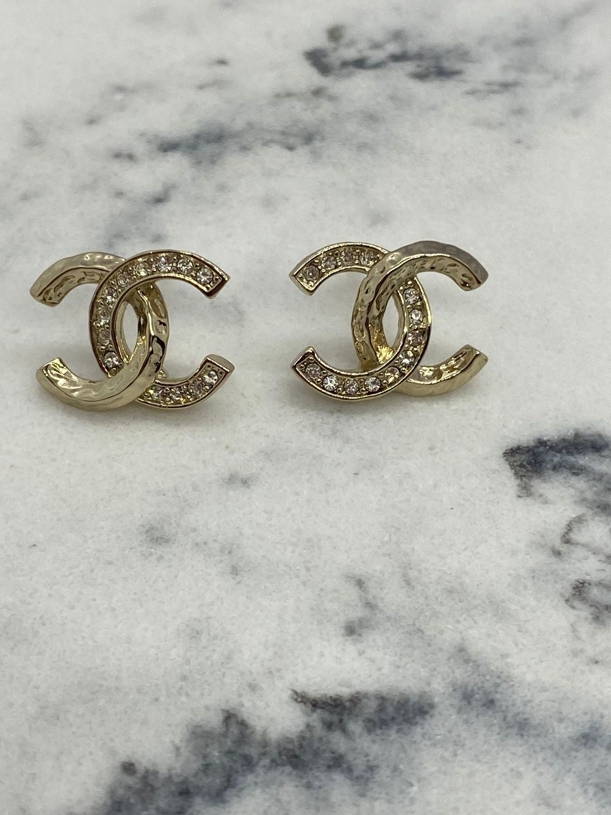 CHANEL CC Gold Tone Rhinestone Small Earrings - Pre owned