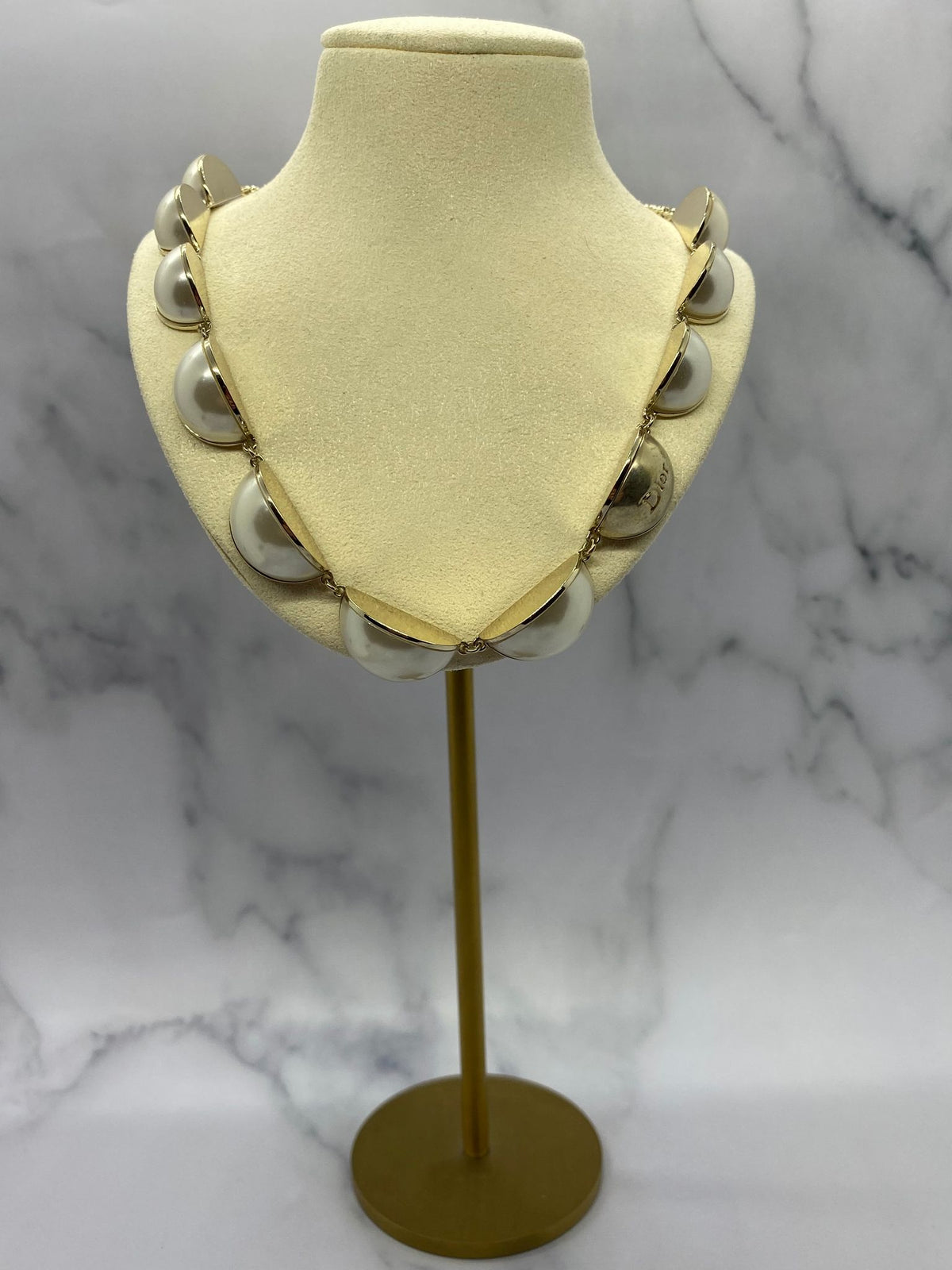 CHRISTIAN DIOR Geometric Pearl Statement Necklace - Pre owned