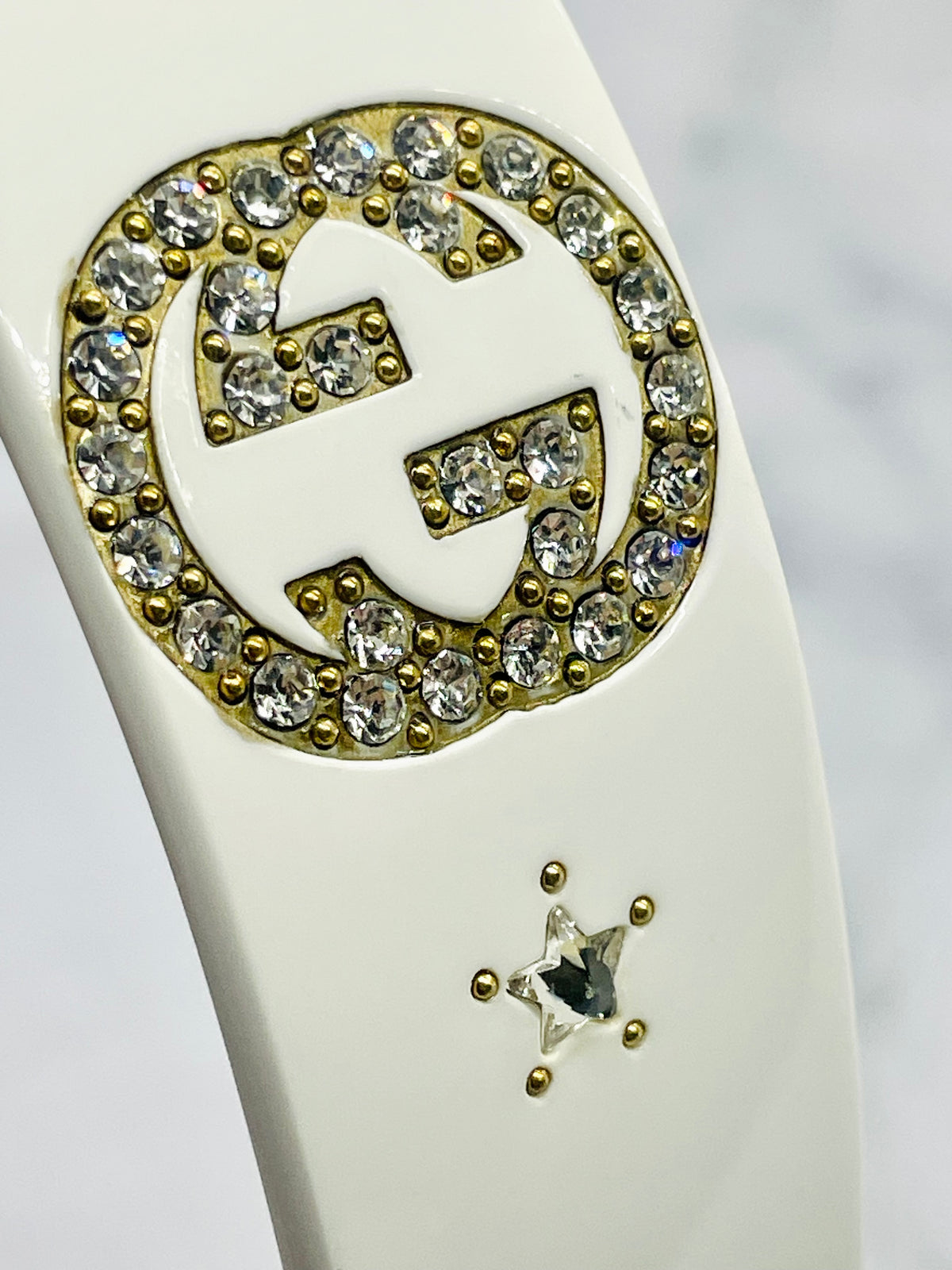 GUCCI White Acrylic Rhinestone Headband - Pre owned