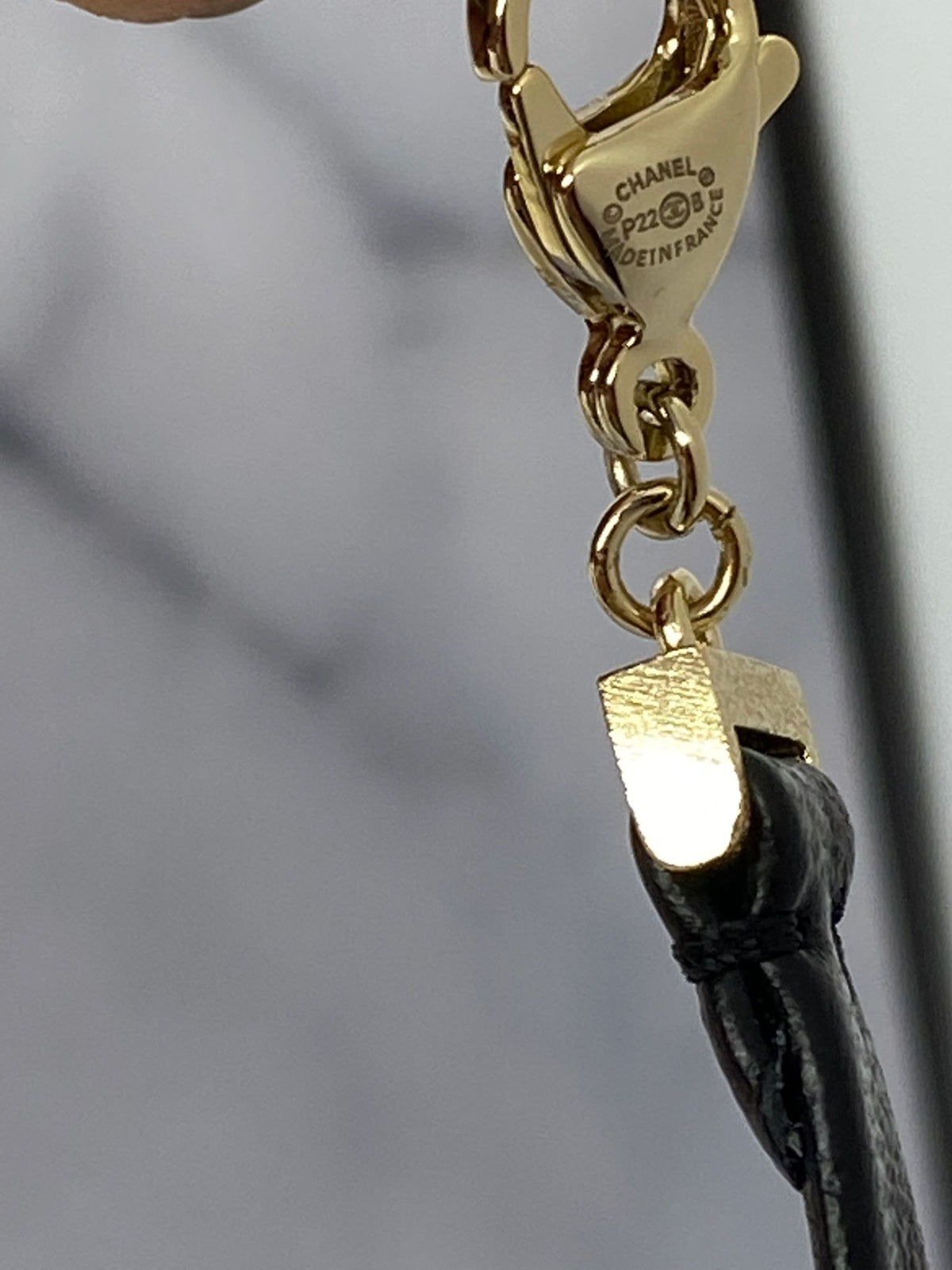 CHANEL CC Choker Heart Charm Necklace - Pre owned