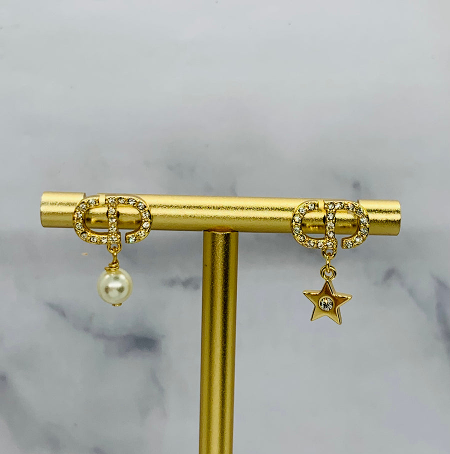 CHRISTIAN DIOR CD Star Pearl Pendant Earrings - Pre owned