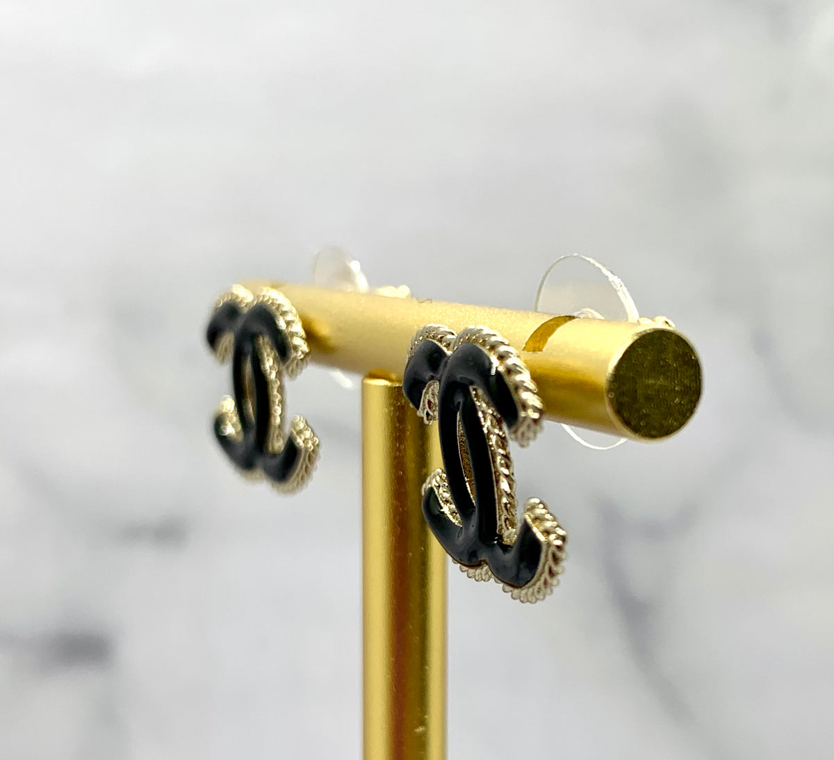CHANEL CC Black Earrings - Pre owned