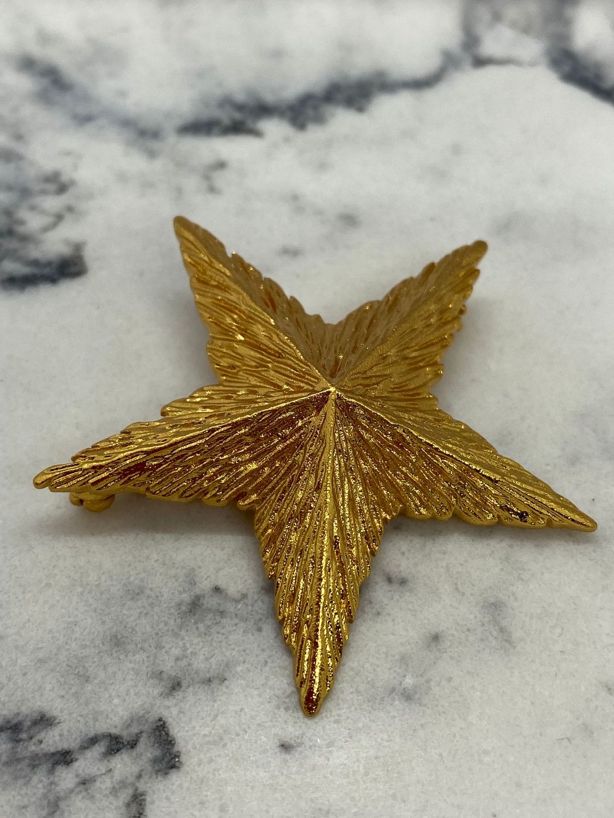 YSL Yves Saint Laurent Gold Tone Star Brooch Pin - Pre owned