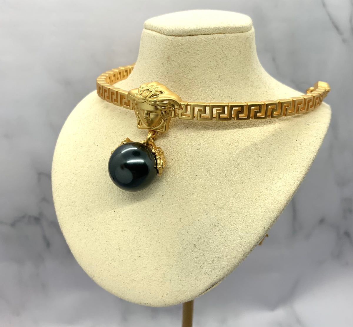 VERSACE Dark Pearl Choker Necklace - Pre owned