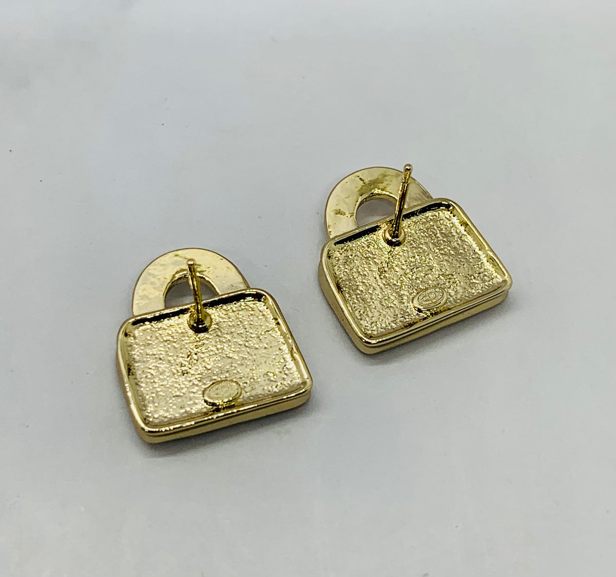 CHANEL CC White Enamel Bag Shaped Earrings - Pre owned