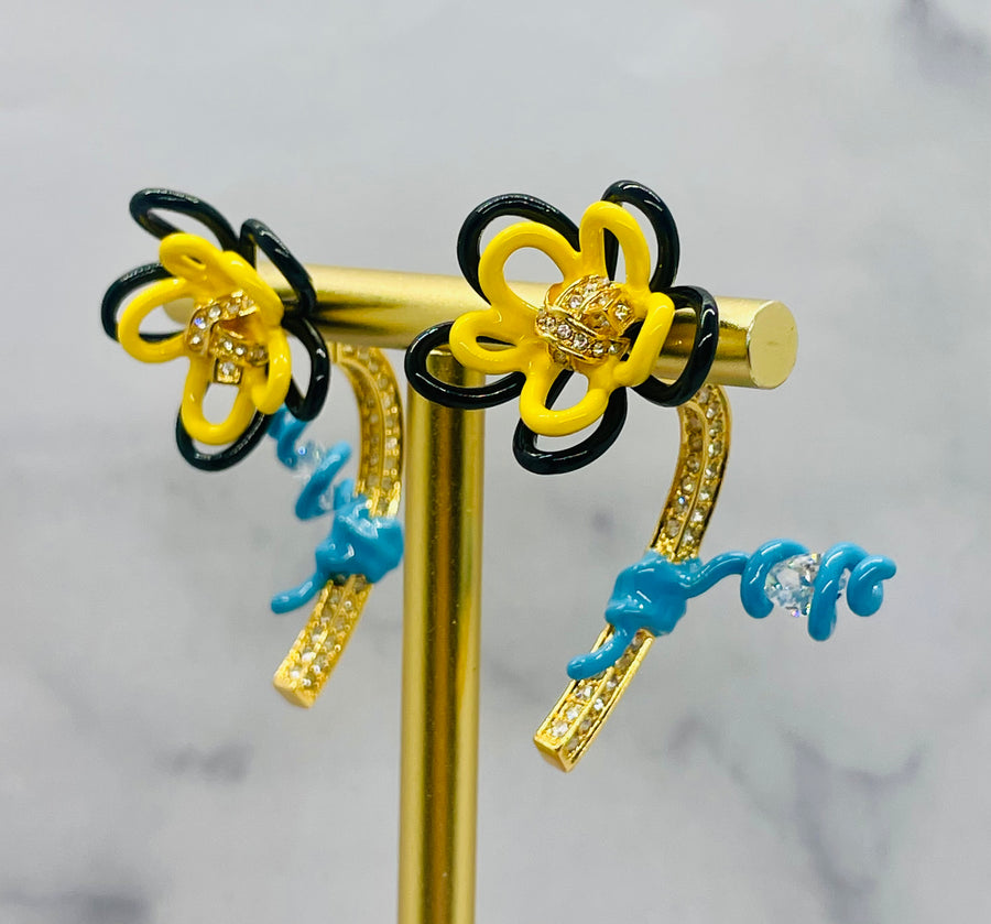 BOTTEGA VENETTA Floral Rhinestone Earrings - Pre owned