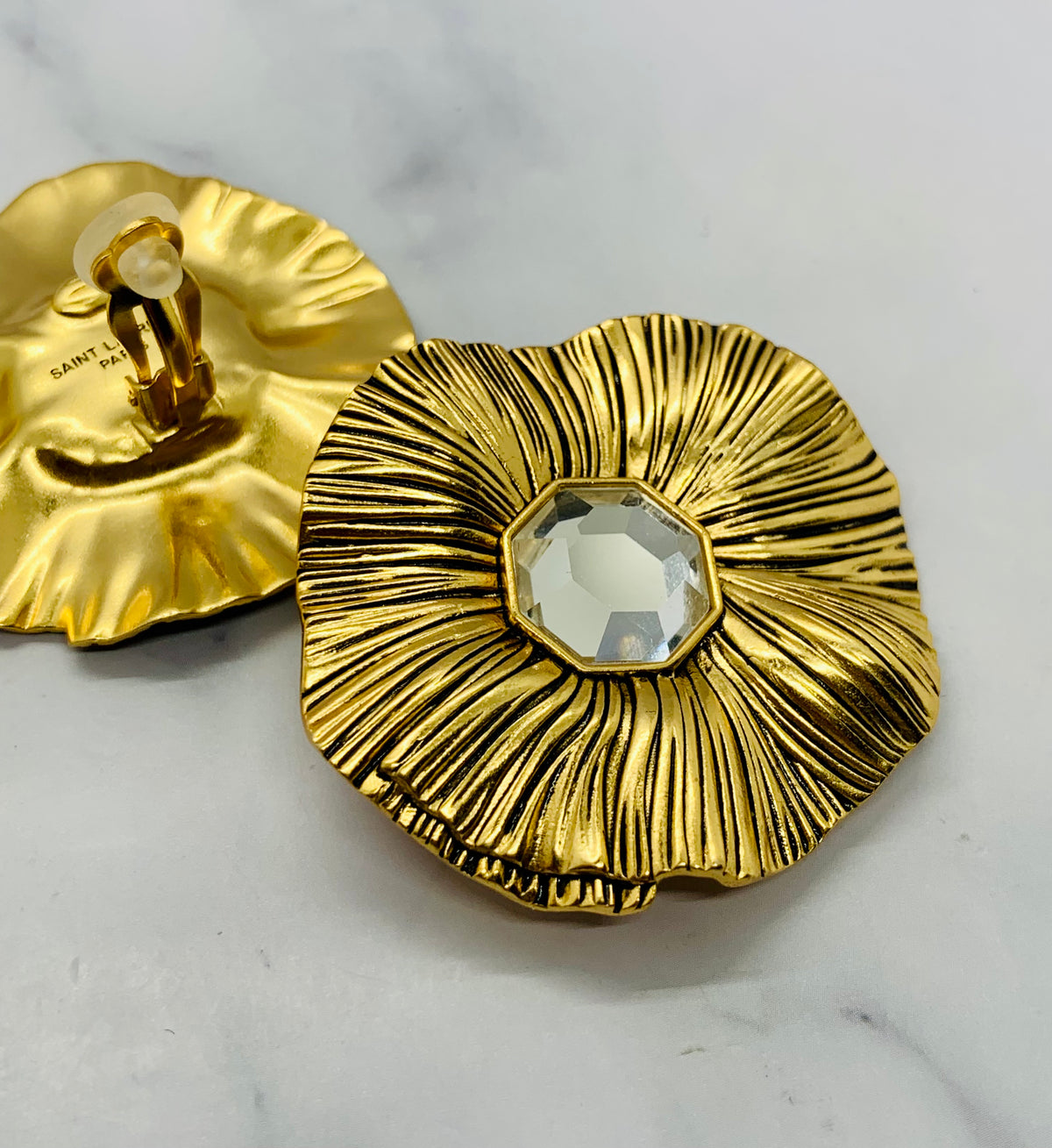 YSL YVES SAINT LAURENT Vintage Clip On Earrings - Pre owned
