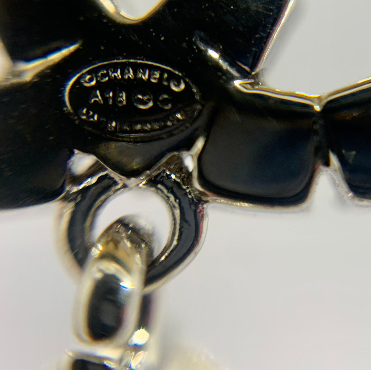 CHANEL CC Black Rhinestone Pendant Earrings - Pre owned
