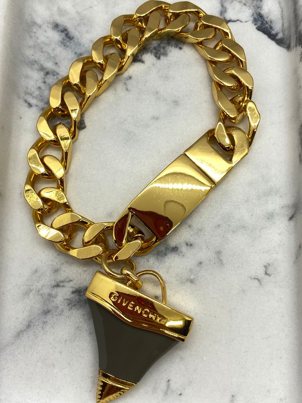 GIVENCHY Gold Tone Shark Tooth Bracelet - Pre owned