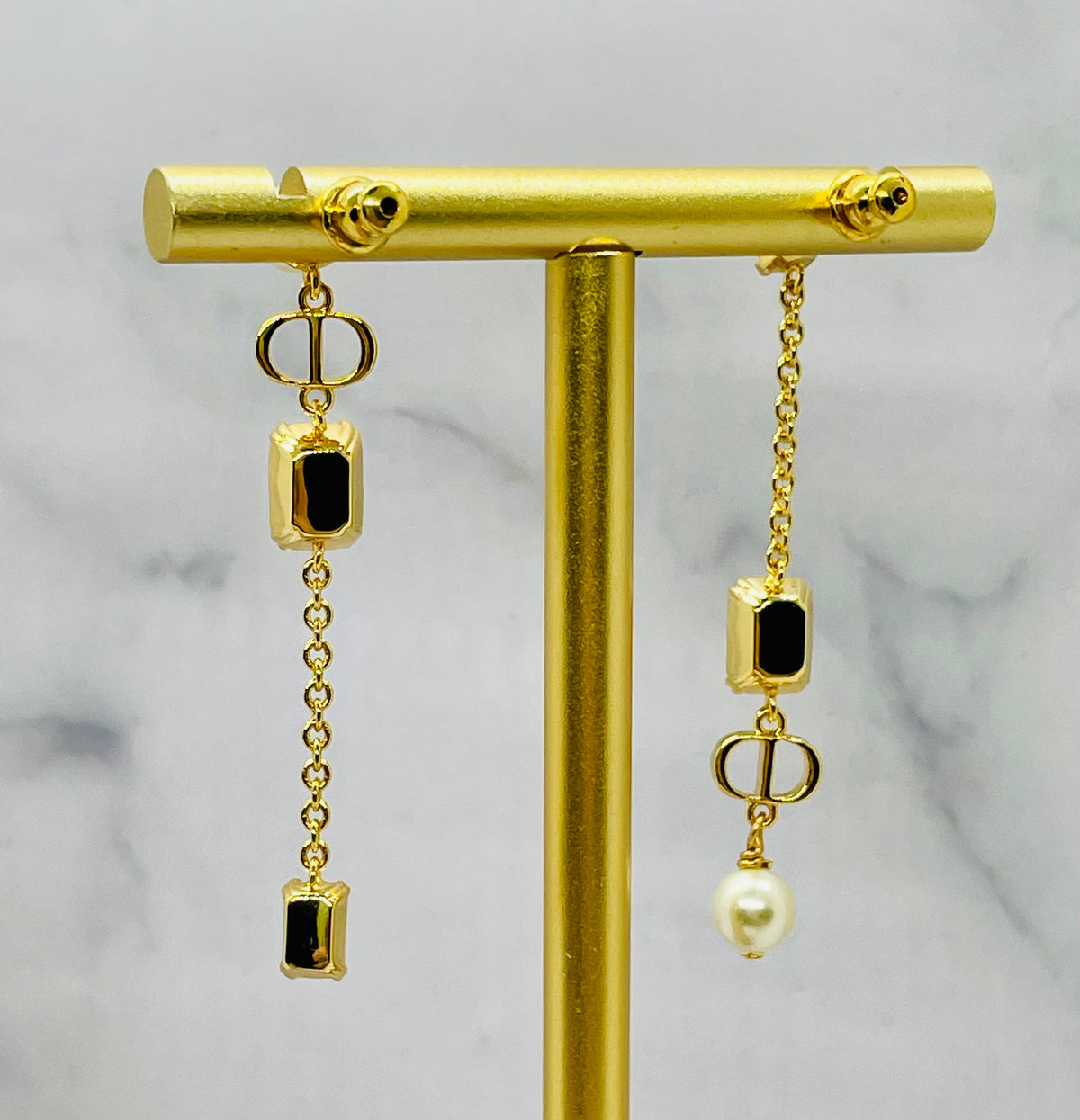 CHRISTIAN DIOR CD Rhinestone Pendant Earrings - Pre owned