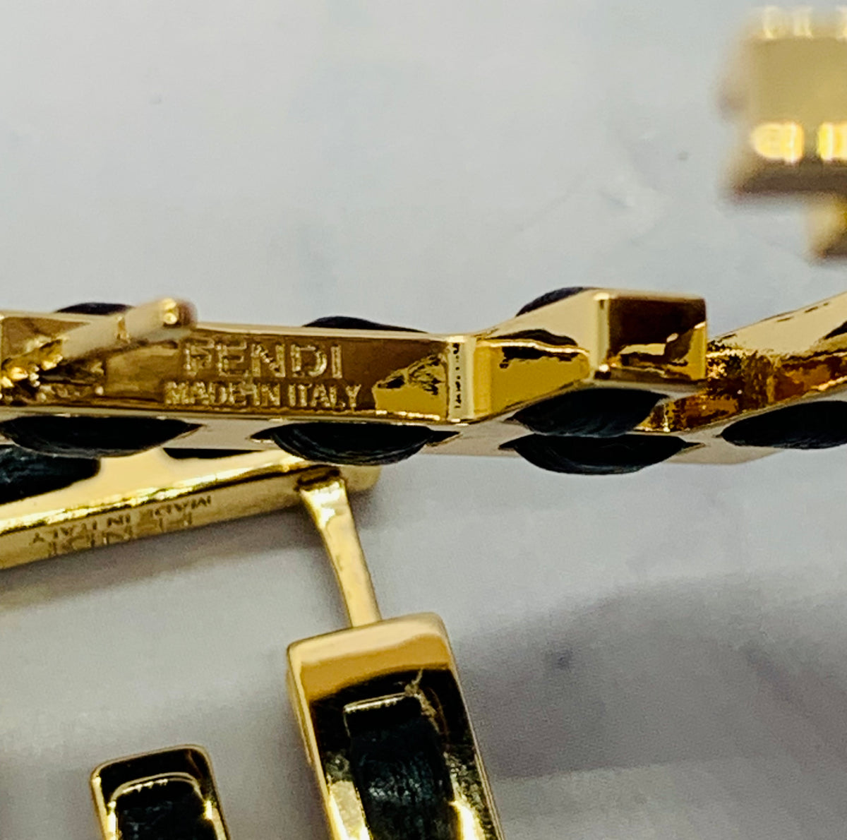 FENDI FF Gold & Leather Earrings - Pre owned