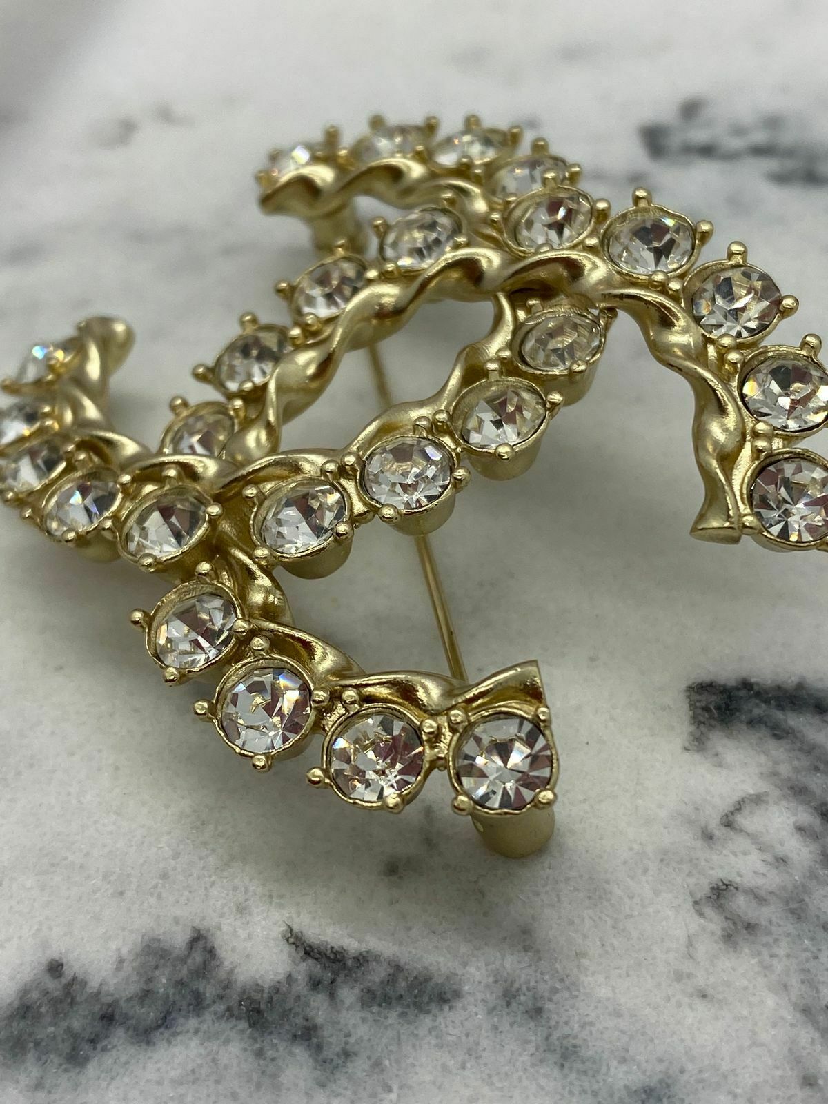 CHANEL CC Gold Tone Rhinestone Trim Brooch Pin - Pre owned