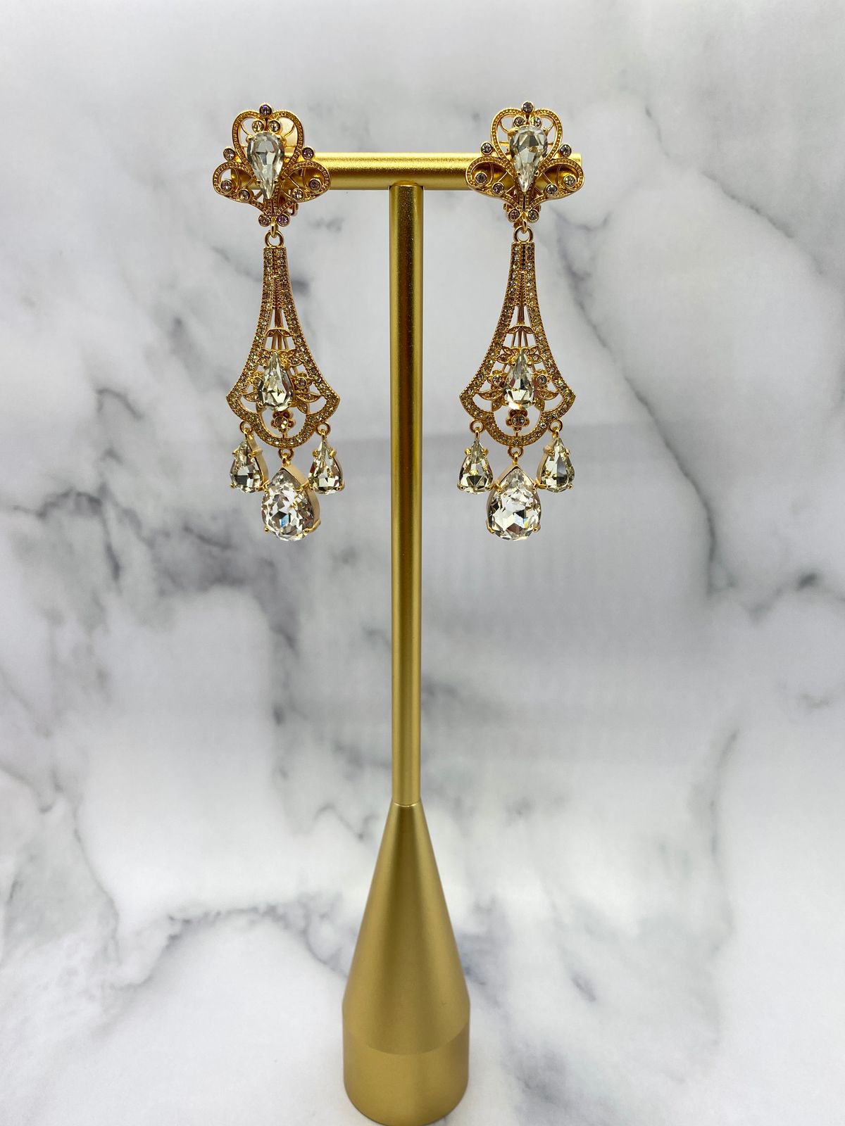 DOLCE & GABBANA Gold Tone Pendant Runway Earrings - Pre owned