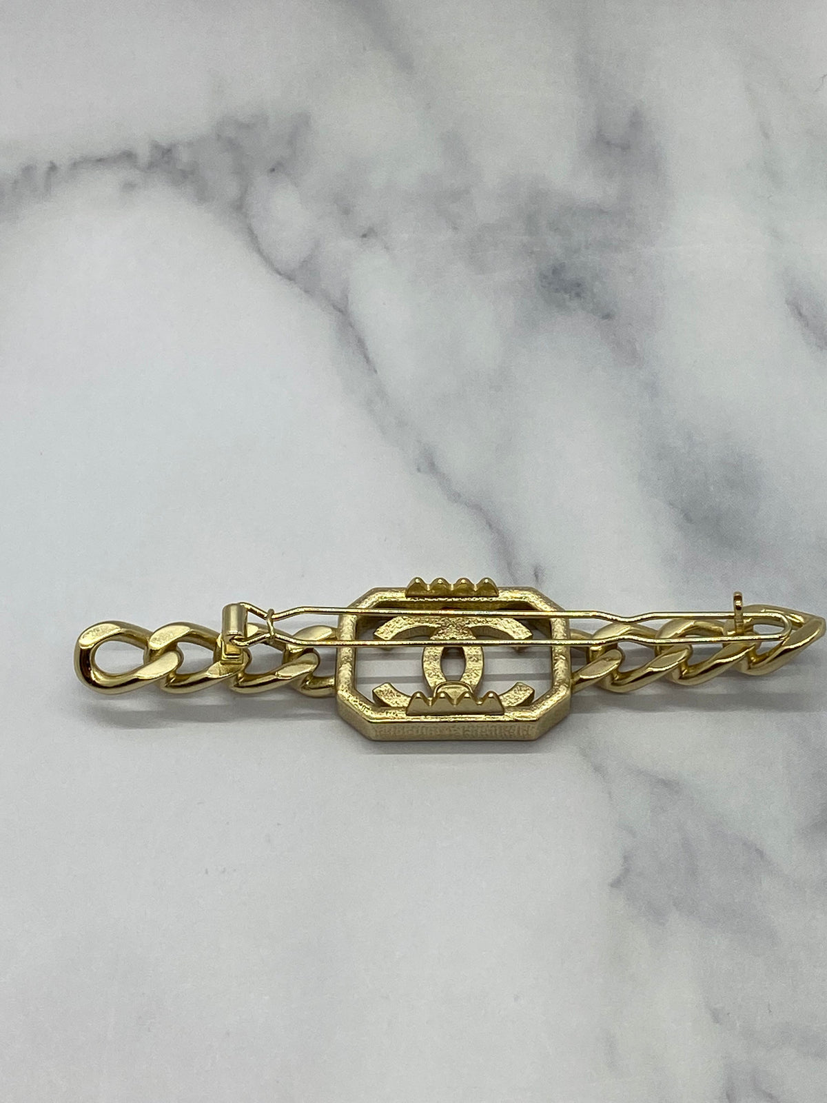 CHANEL CC Pearl Trimmed Hair Pin Barrette - Pre owned