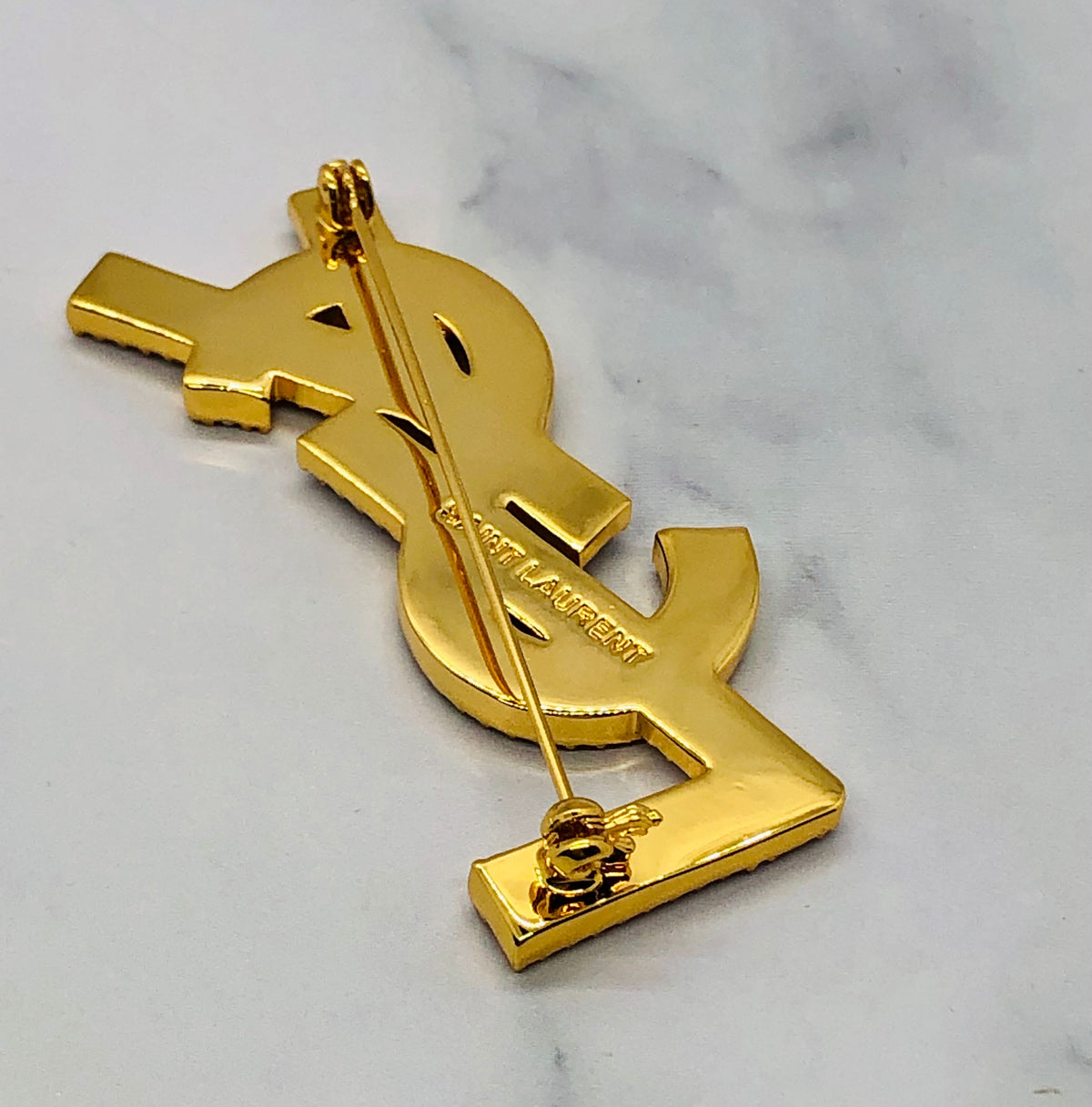 YSL YVES SAINT LAURENT Gold Tone Brooch Pin - Pre owned