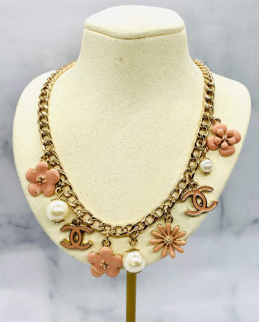 CHANEL CC 2010 Vintage Flower Necklace - USED