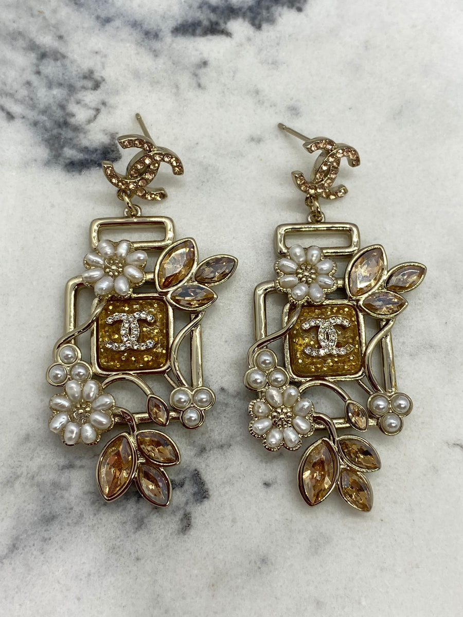 CHANEL CC Floral Bottle Earrings - Pre owned