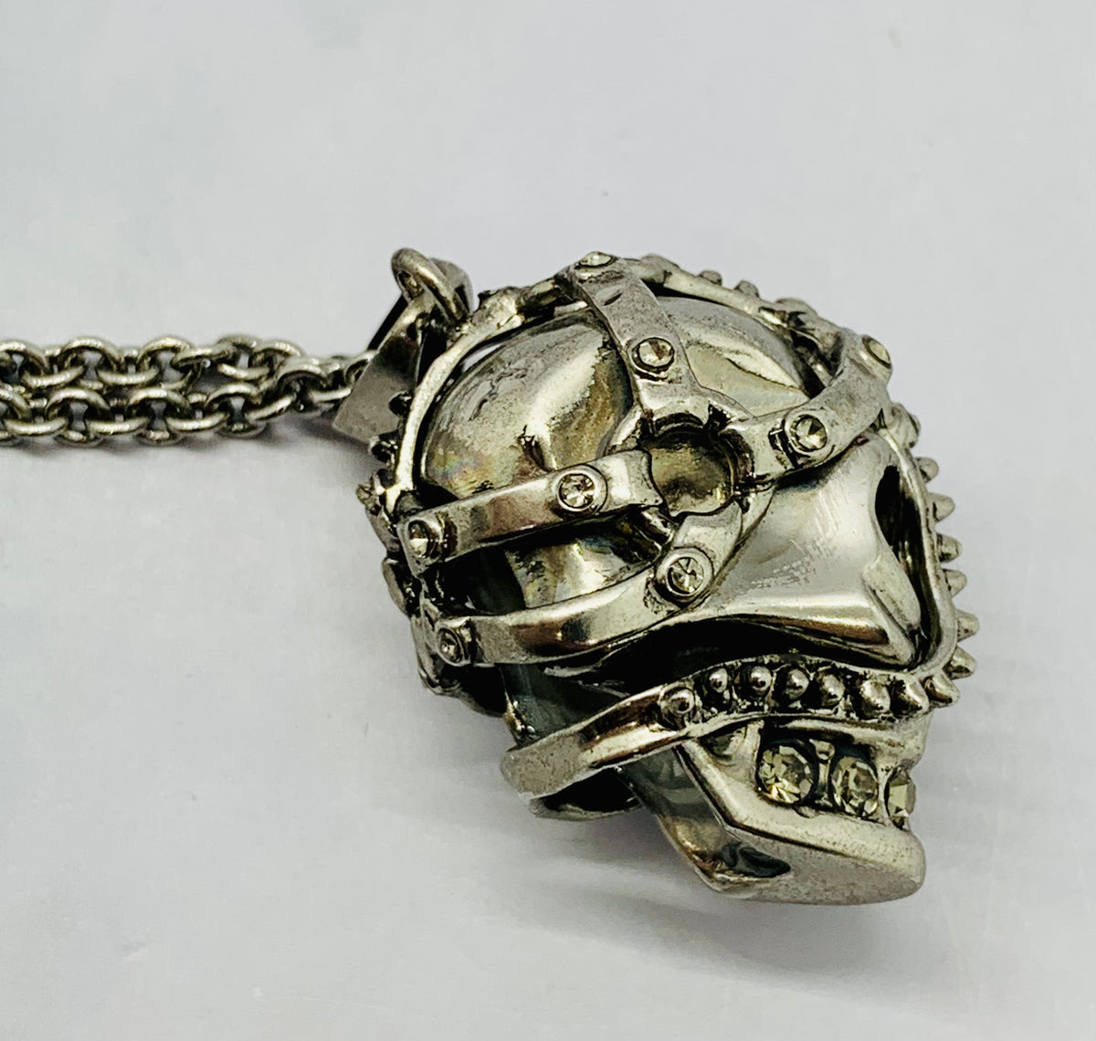 ALEXANDER MCQUEEN Skull Pendant Necklace - Pre owned