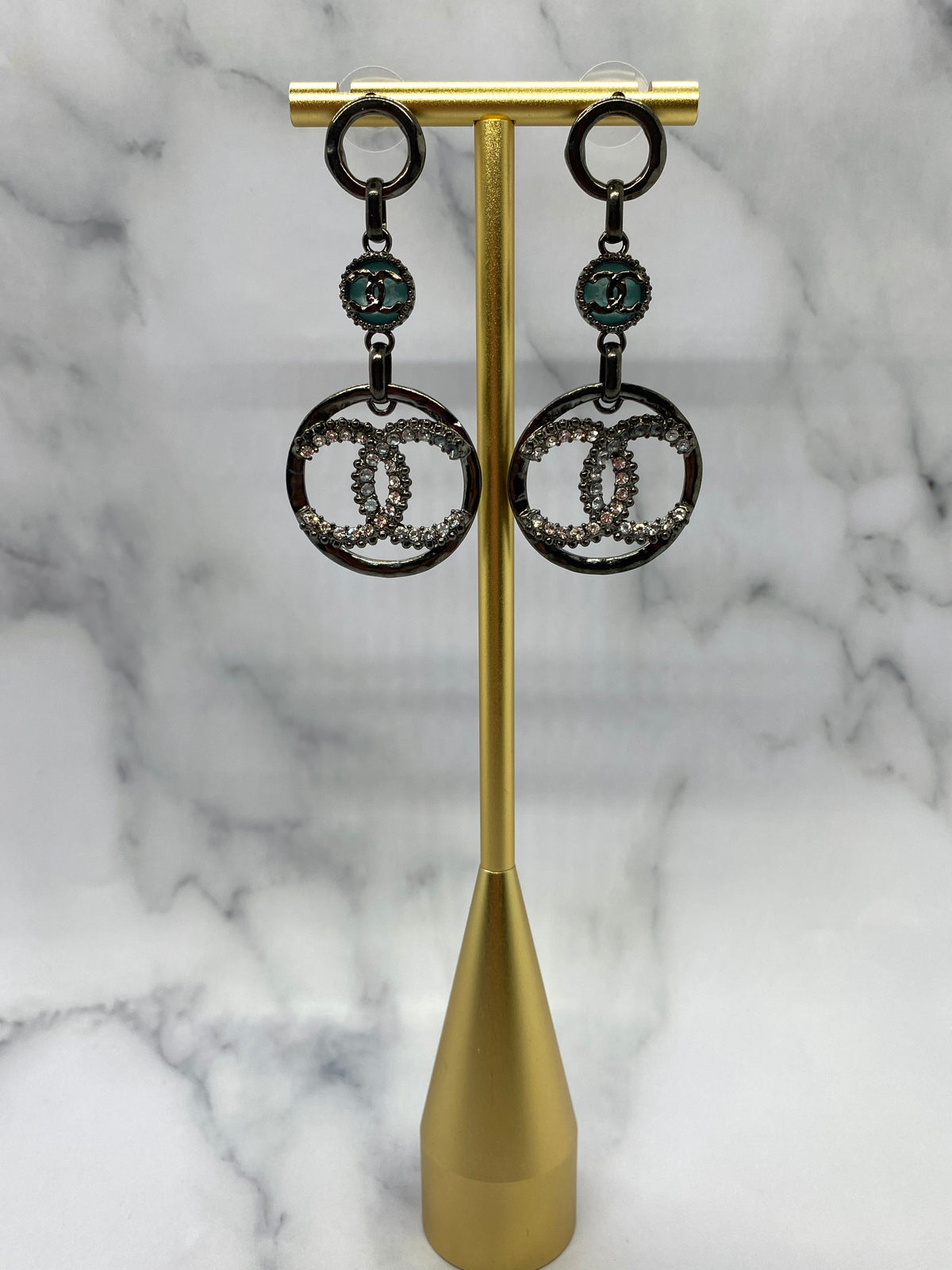 CHANEL CC 2019 Dark Blue Pendant Earrings - Pre owned