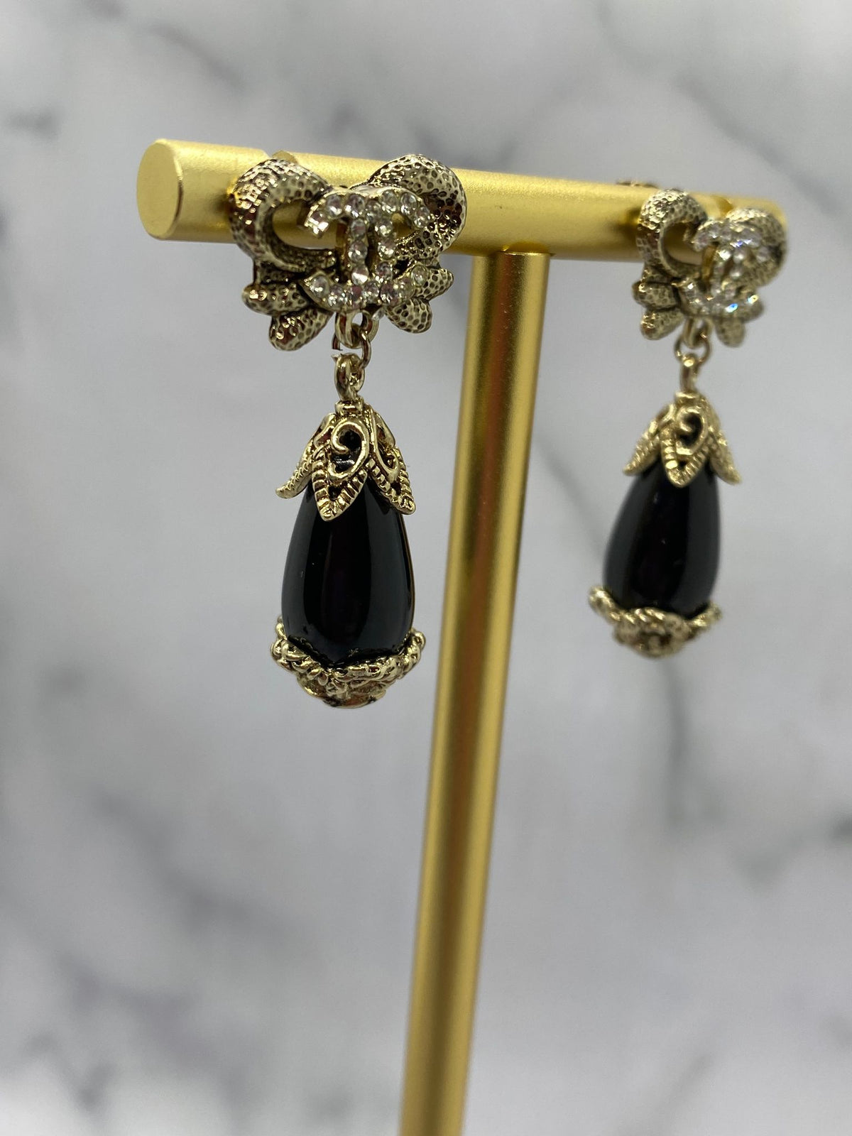 CHANEL CC 2009 Black Pendant Earrings - USED