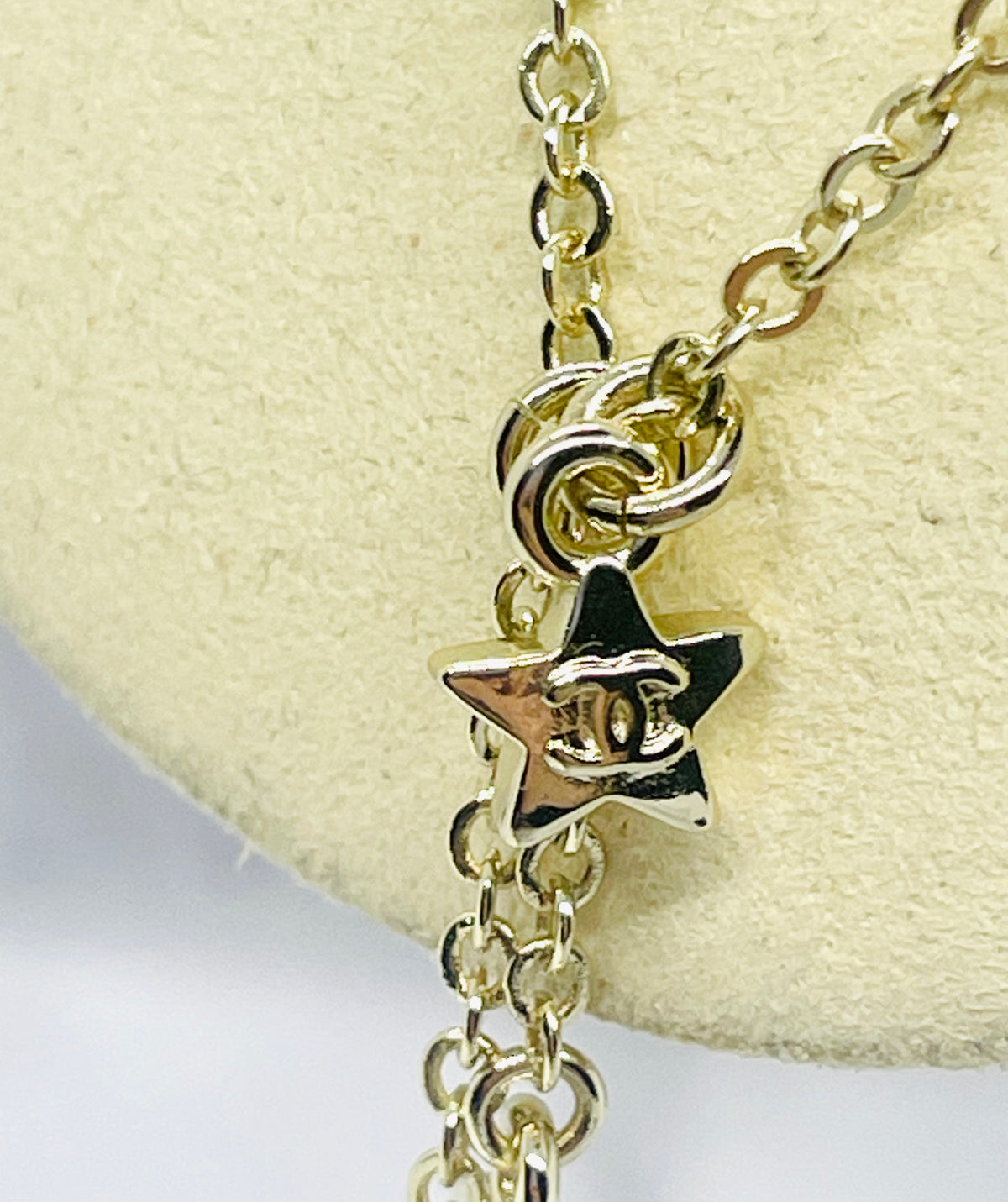 CHANEL CC Star Rhinestone Pendant Necklace - Pre owned