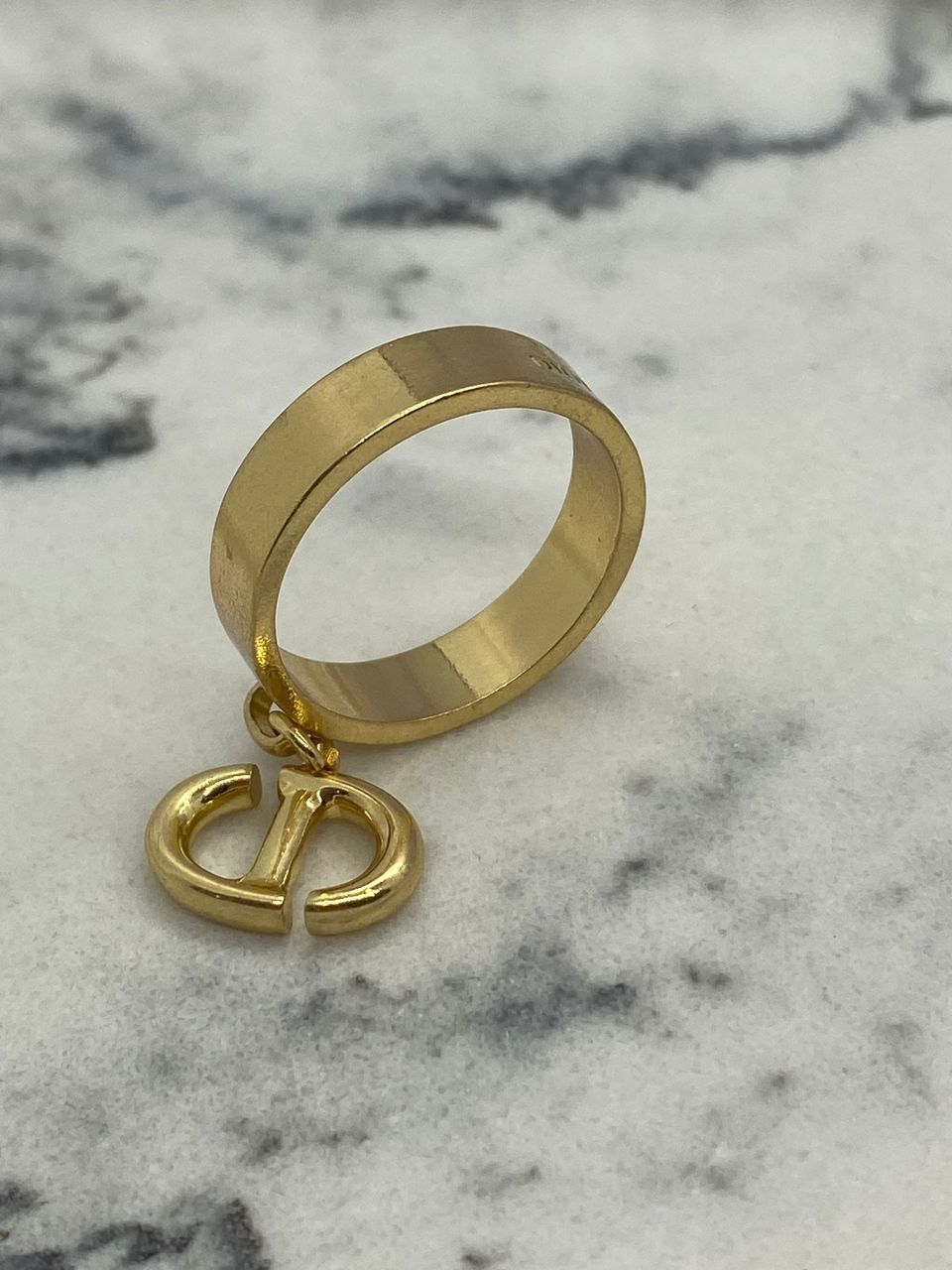 CHRISTIAN DIOR CD Gold Tone Ring Size 7 M Medium - Pre owned