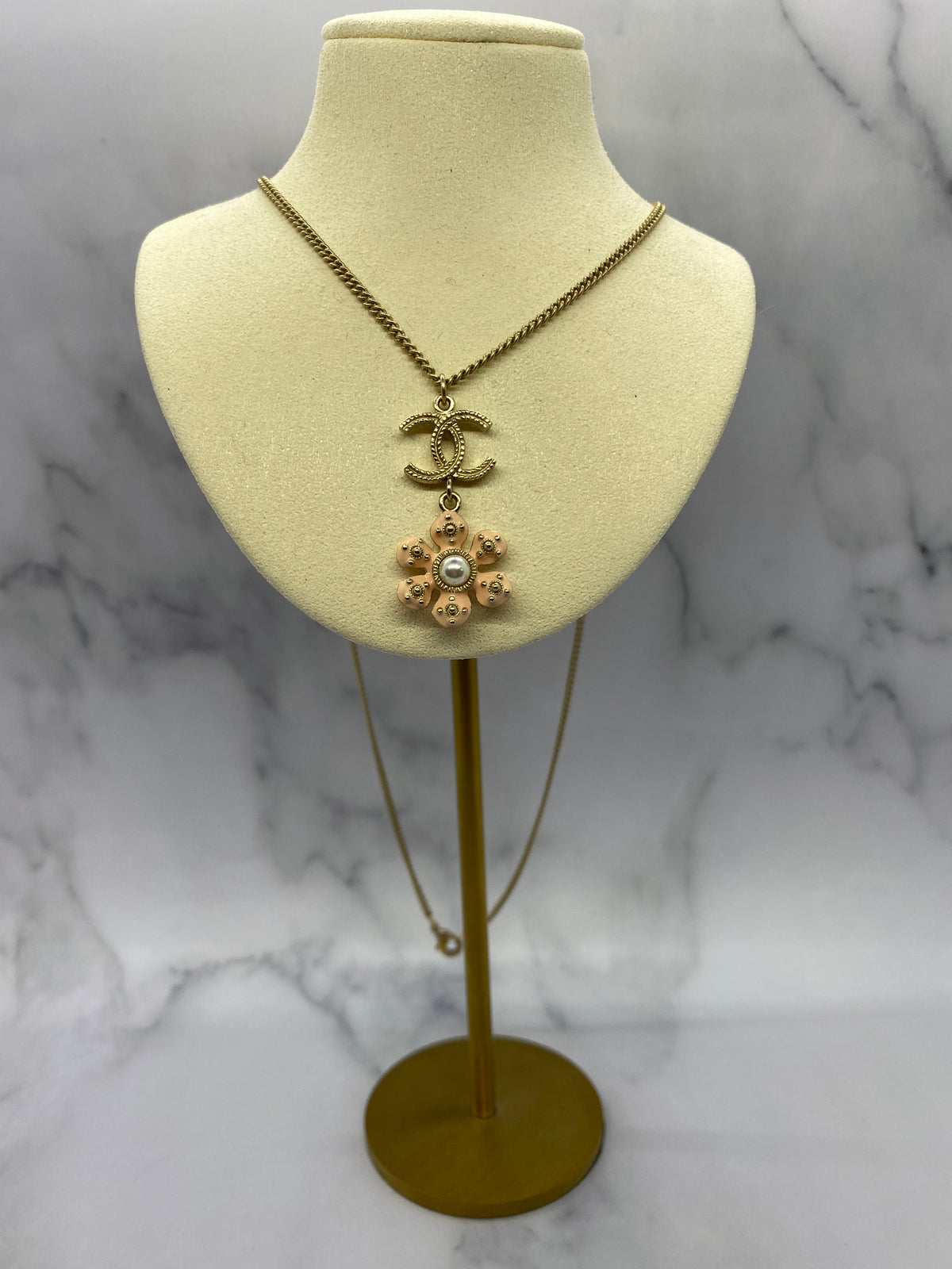 CHANEL CC Flower Pendant Necklace - USED