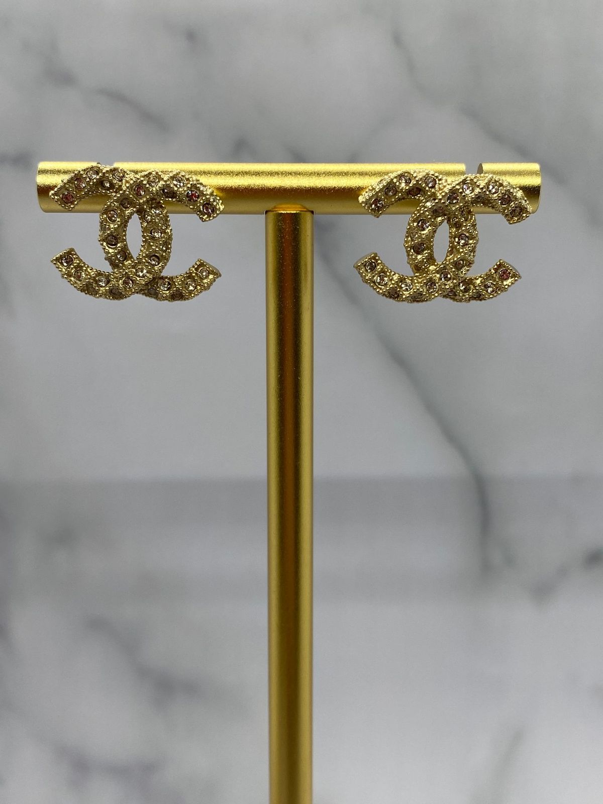 CHANEL CC Gold Rhinestone Earrings - Pre owned