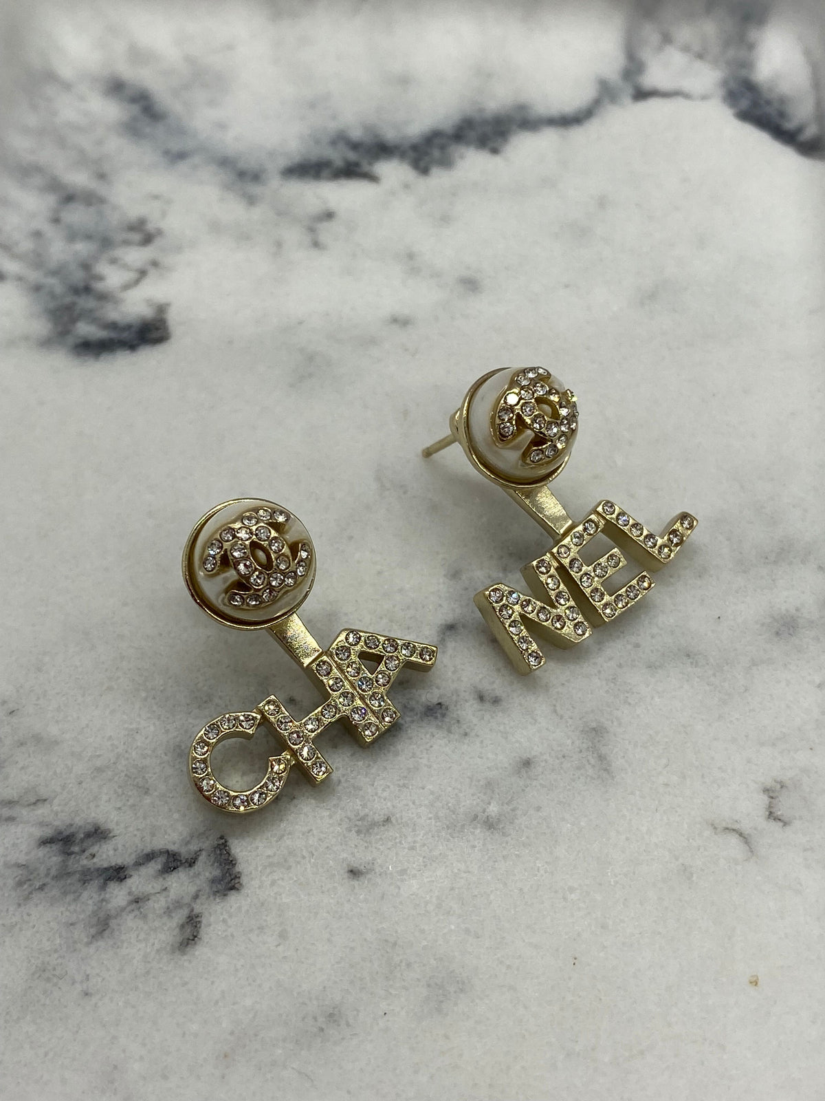 CHANEL CC Pearl 2 Piece Adjustable Earrings - USED