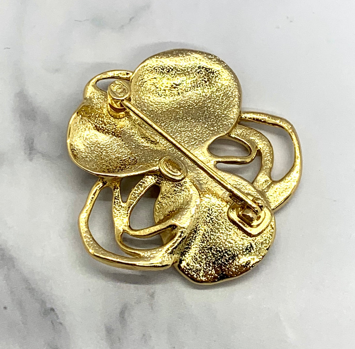 CHANEL CC Camelia Brooch Pin - Pre owned