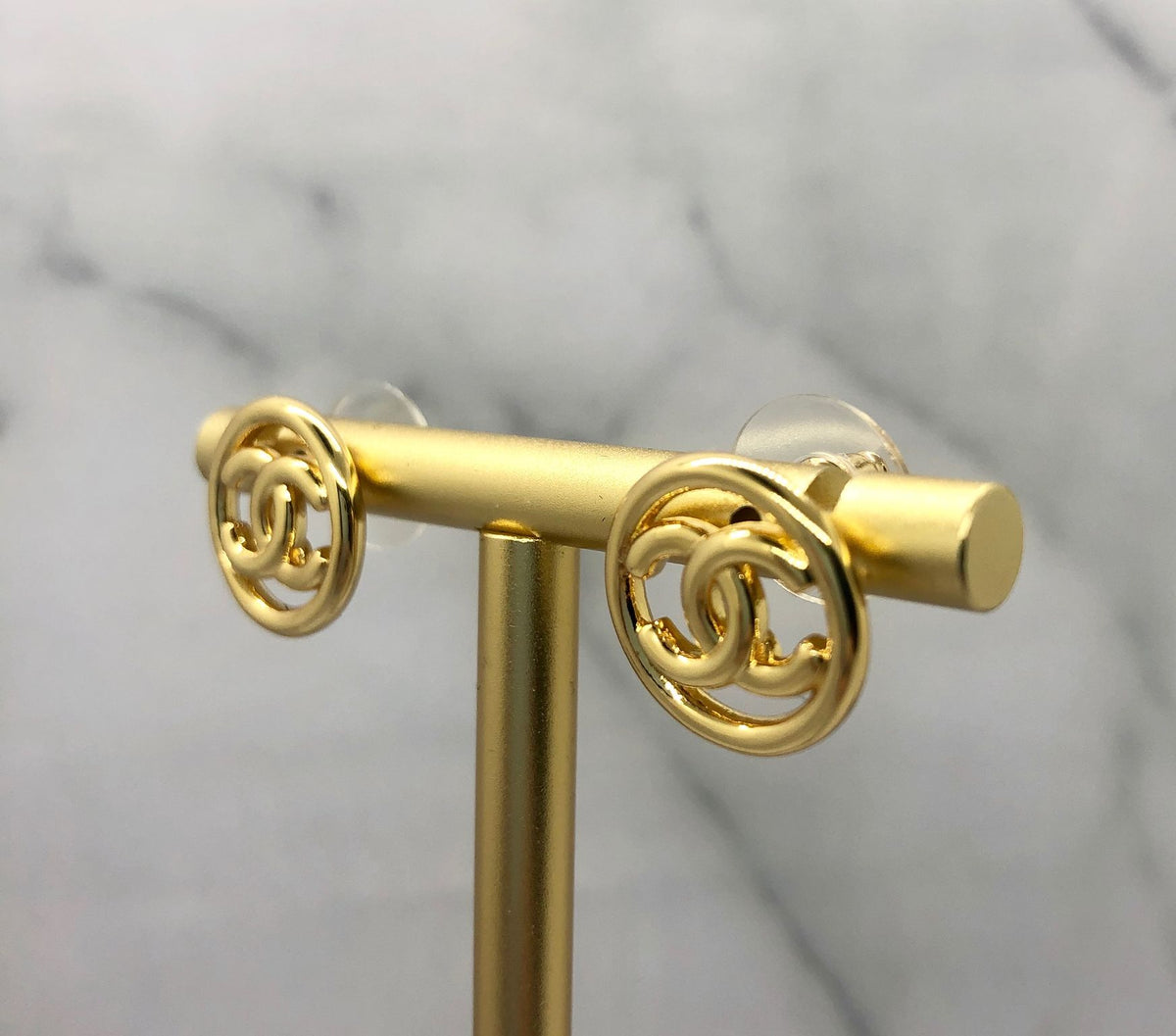 CHANEL CC Gold Tone Circle Earrings - Pre owned