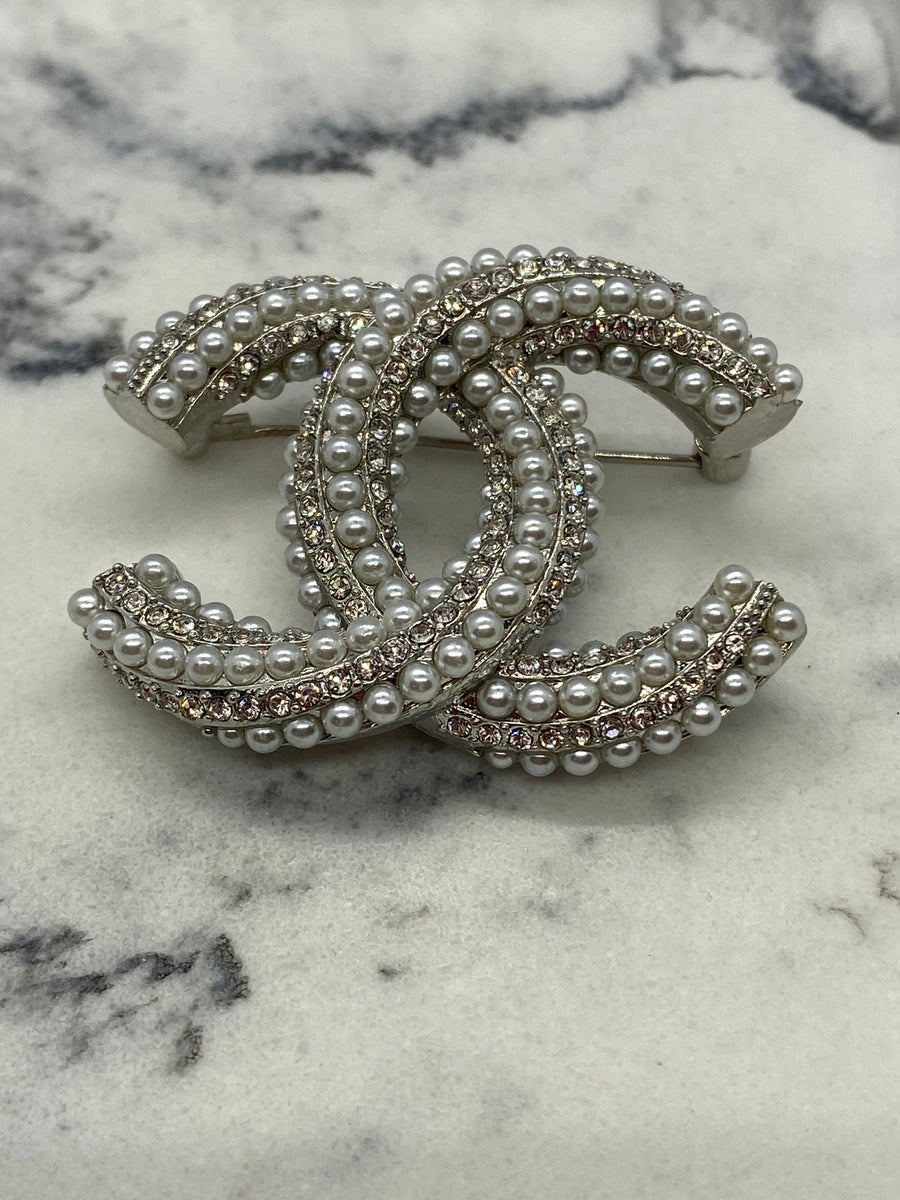 CHANEL CC Silver Tone Pearl Rhinestone Brooch Pin - USED