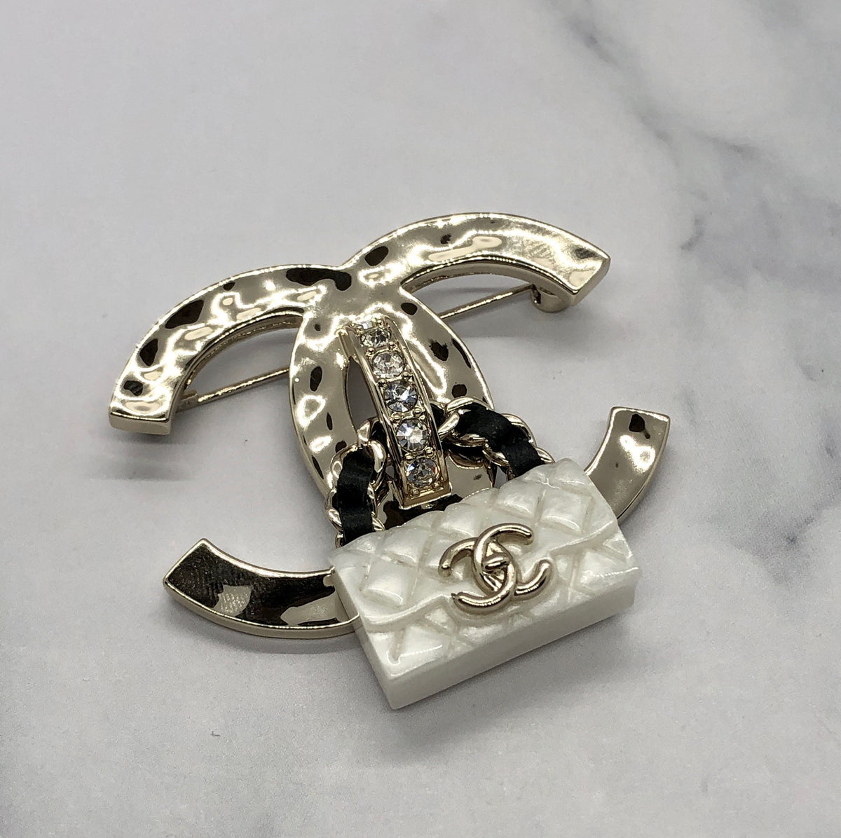 CHANEL CC Bag Rhinestone Brooch Pin - Pre owned